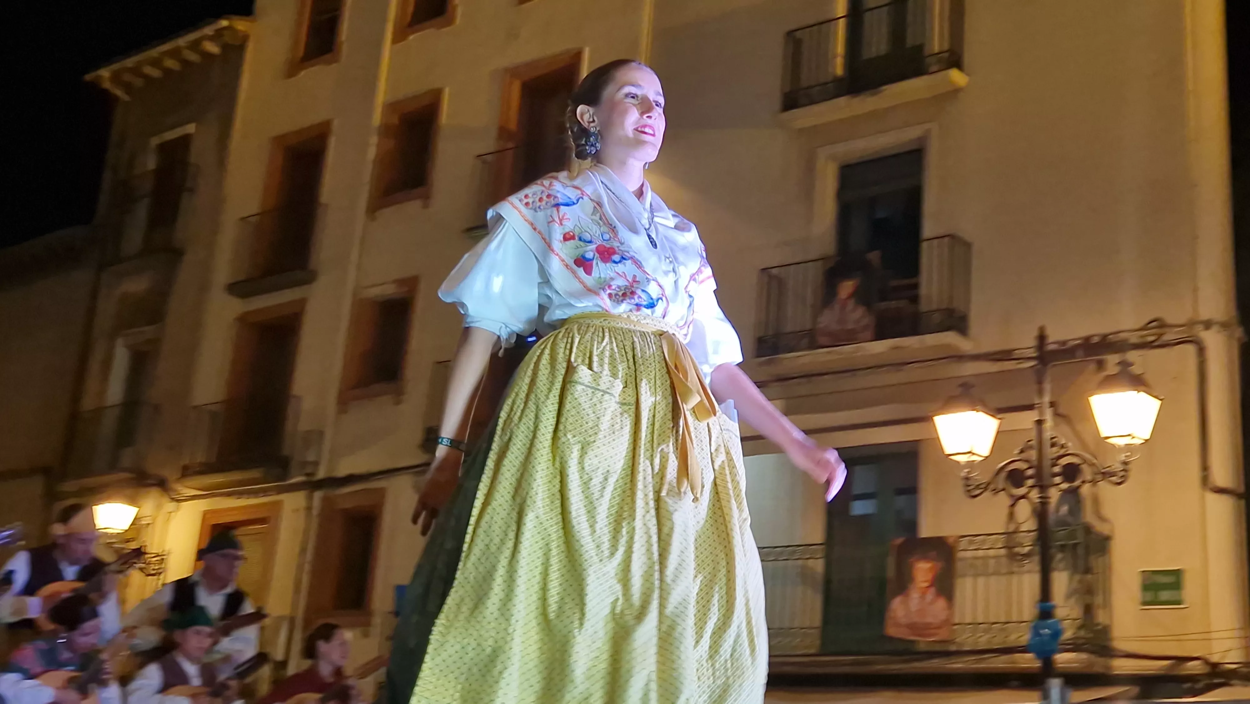 Actuación de Santa Cecilia en la Ronda al Santo. Foto Myriam Martínez 