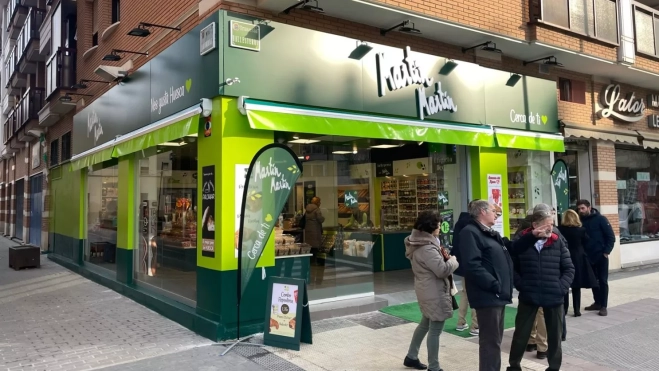 Fachada de Martín Martín en Ballesteros Fachada de Martín Martín en Ballesteros