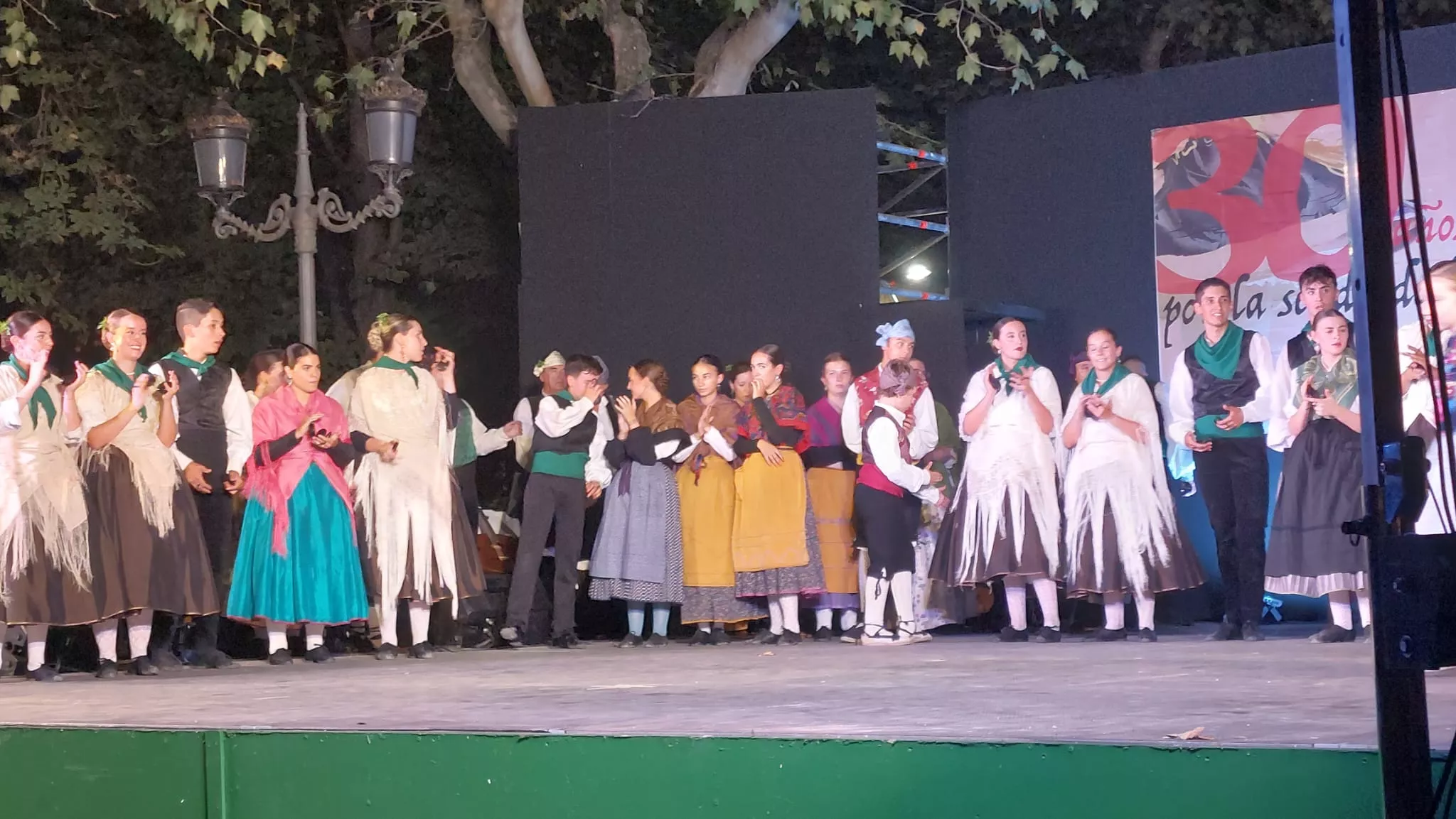  Elenco en el Parque Miguel Servet