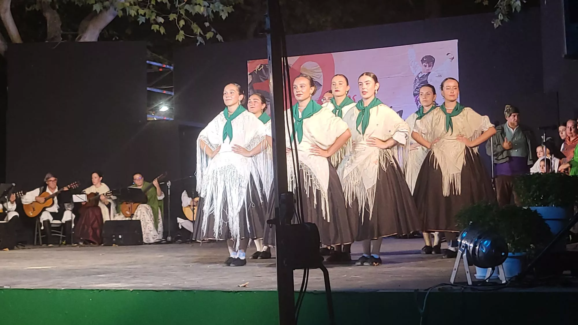  Elenco en el Parque Miguel Servet