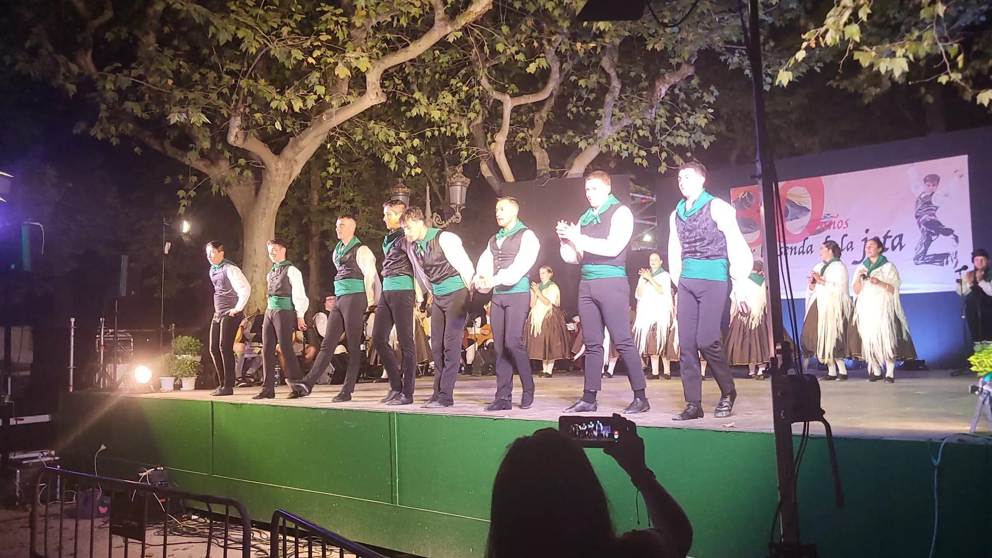  Elenco en el Parque Miguel Servet