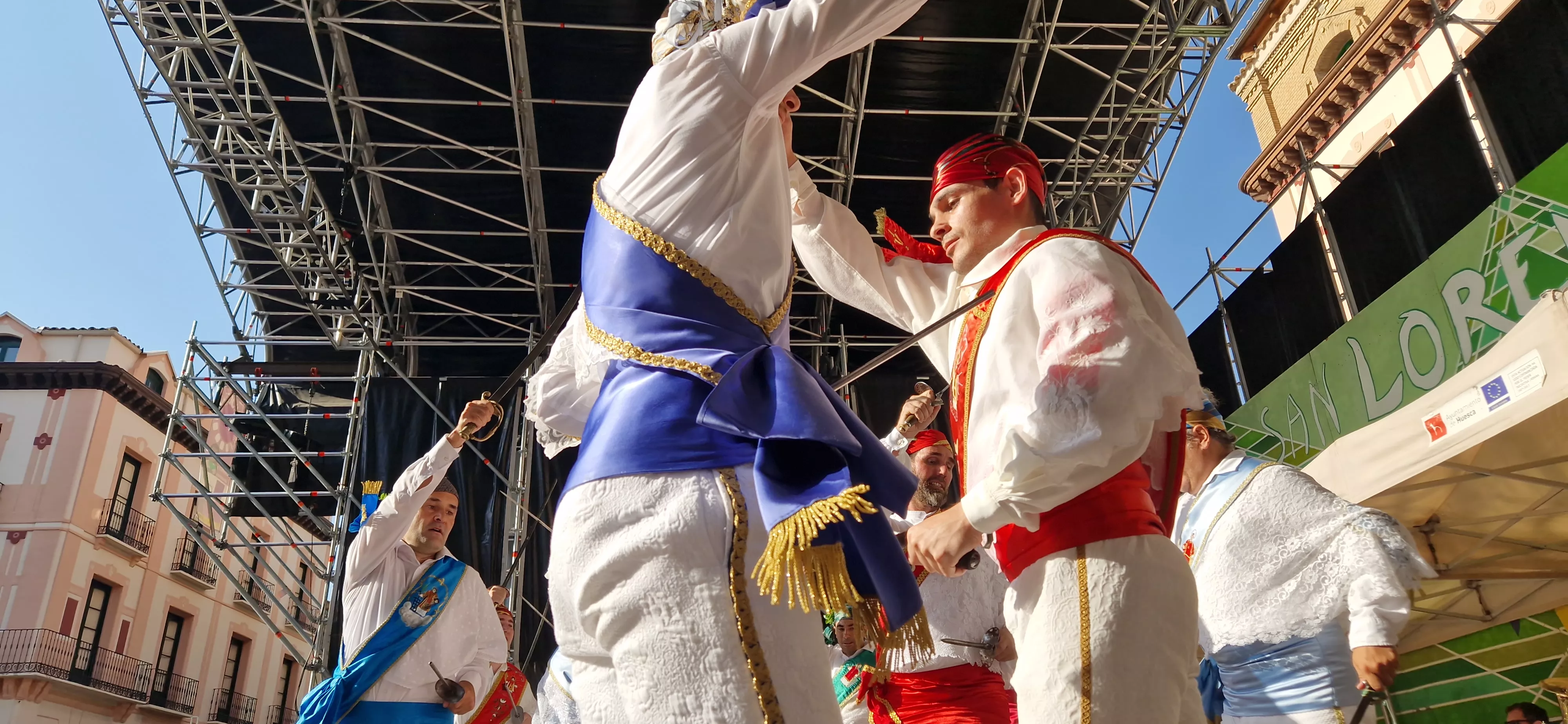 Danzantes en la Fiesta del Mercado. Foto Myriam Martínez 