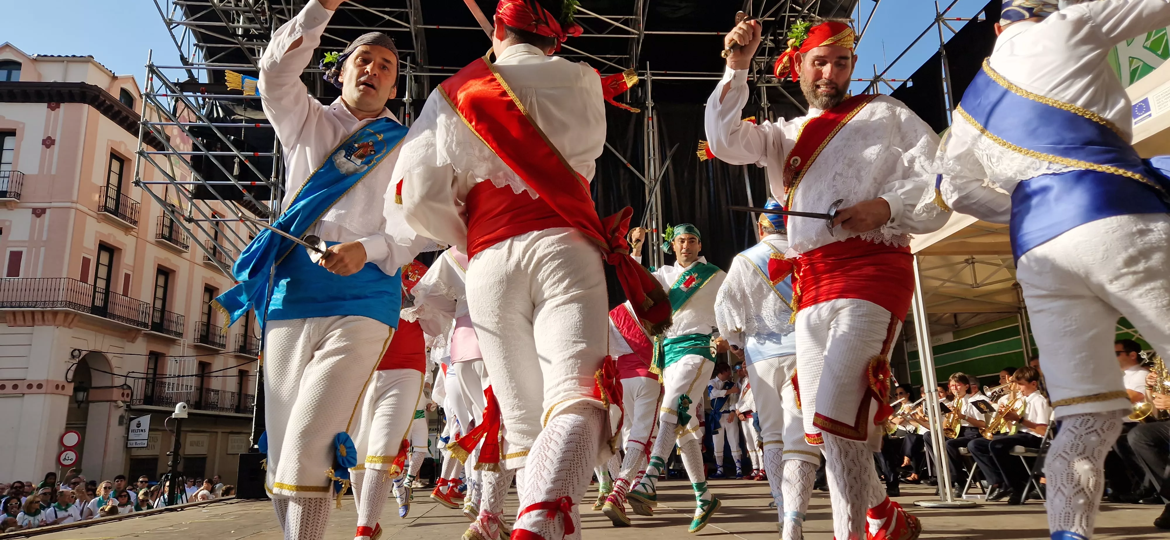 Danzantes en la Fiesta del Mercado. Foto Myriam Martínez 