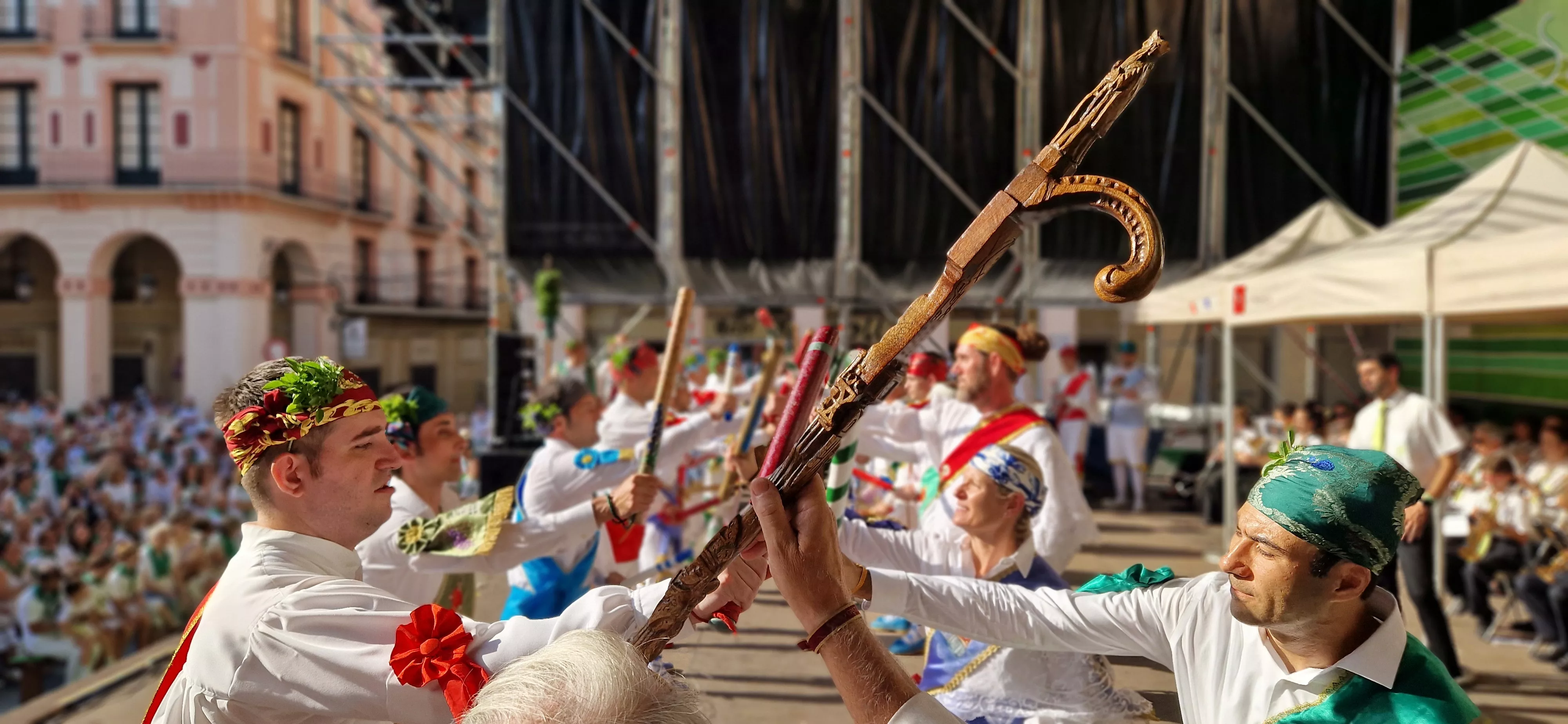 Danzantes en la Fiesta del Mercado. Foto Myriam Martínez 