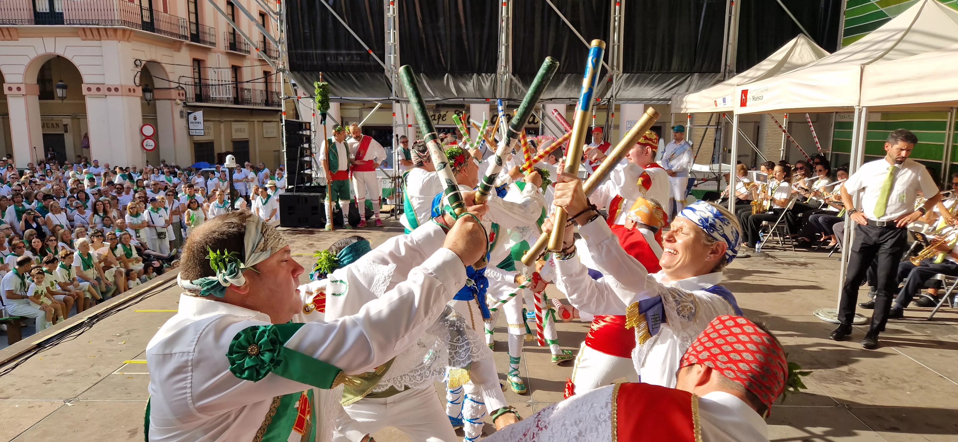 Danzantes en la Fiesta del Mercado. Foto Myriam Martínez 