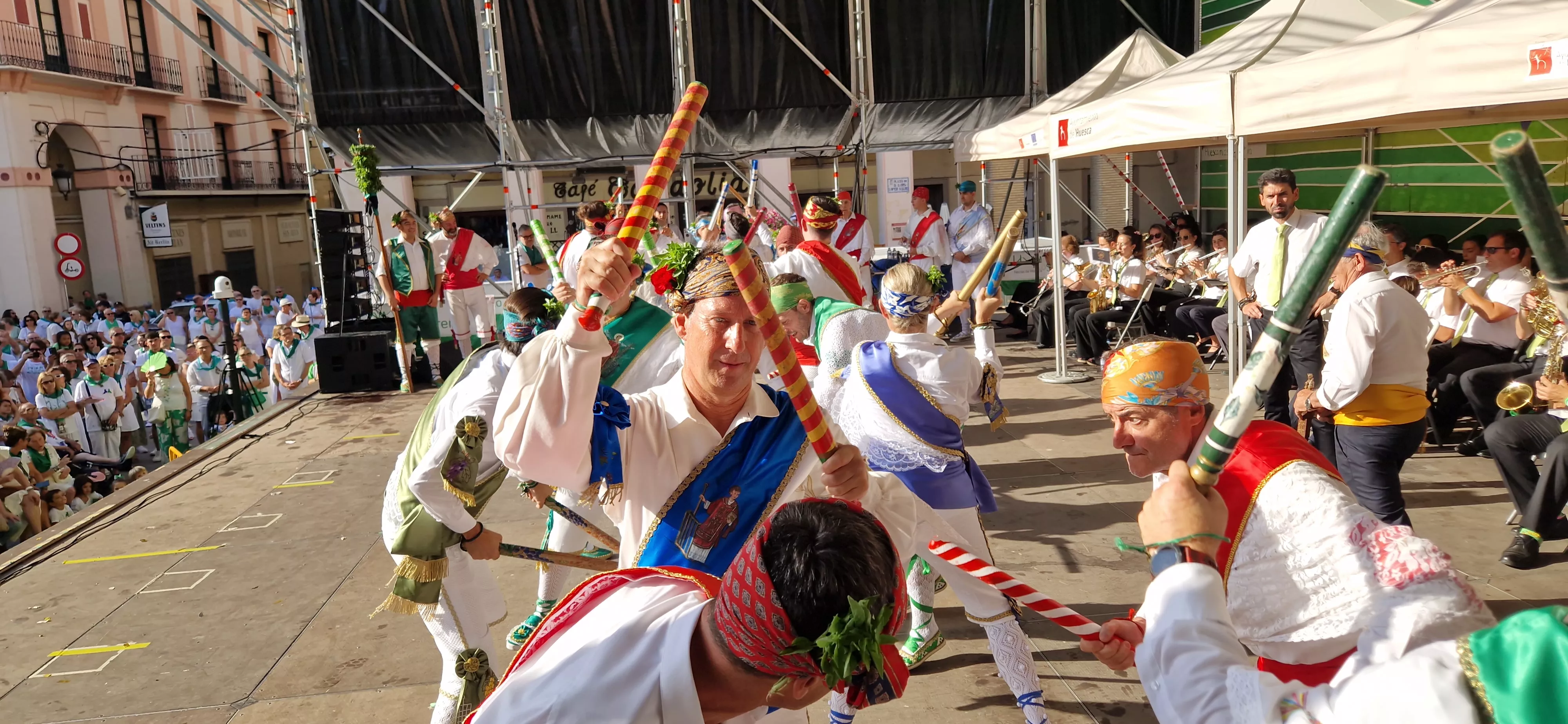 Danzantes en la Fiesta del Mercado. Foto Myriam Martínez 