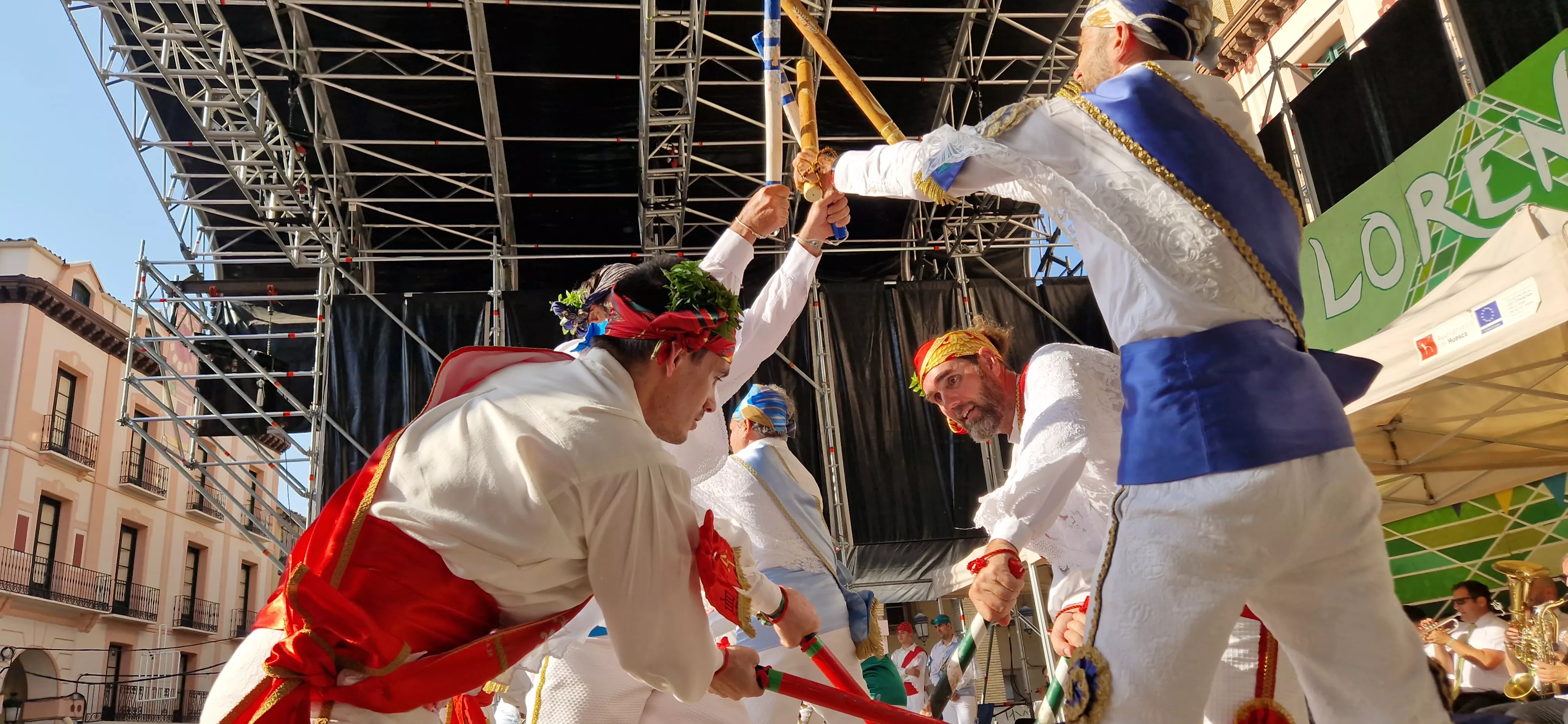 Danzantes en la Fiesta del Mercado. Foto Myriam Martínez
