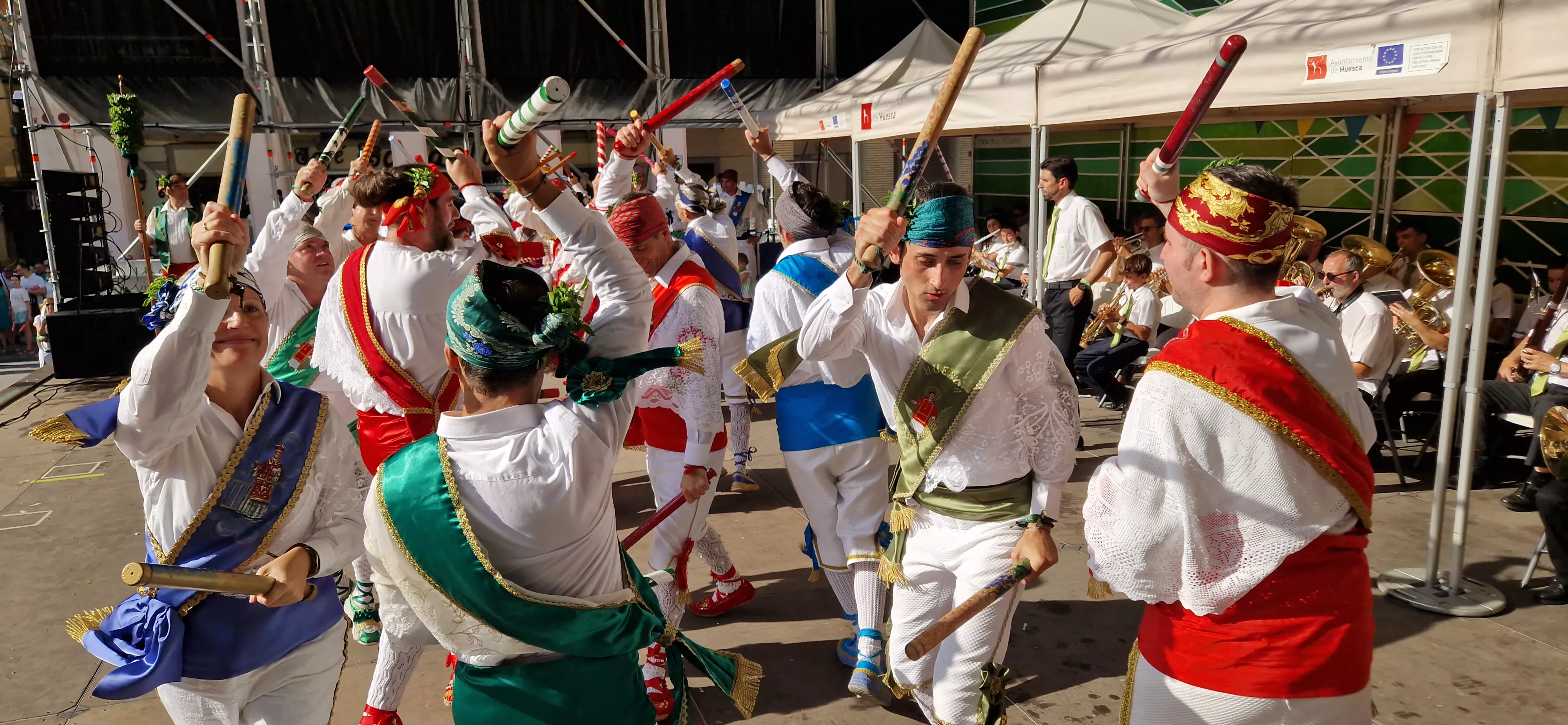 Danzantes en la Fiesta del Mercado. Foto Myriam Martínez