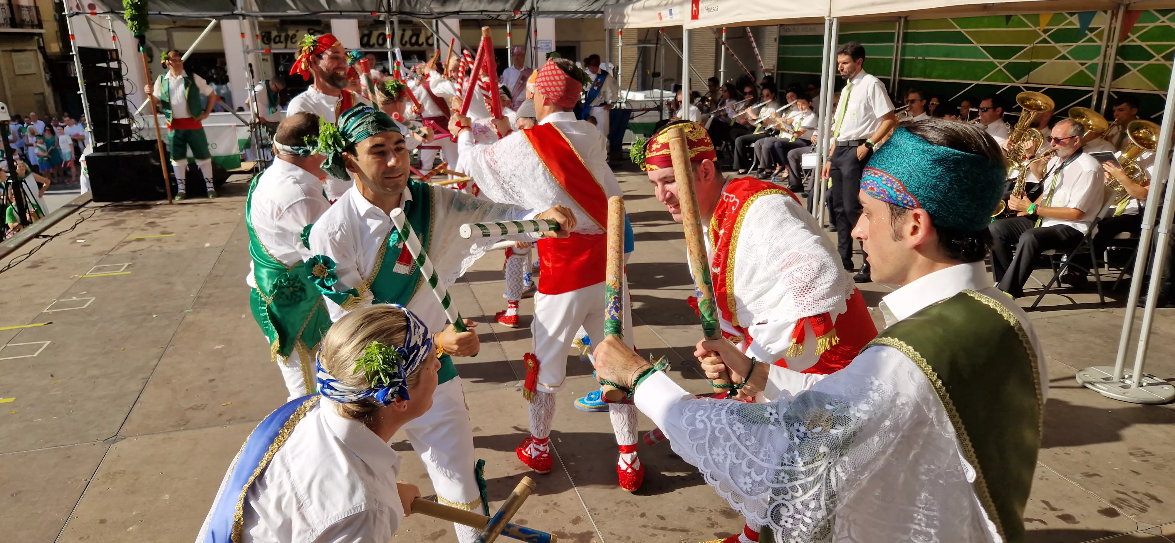 Danzantes en la Fiesta del Mercado. Foto Myriam Martínez 