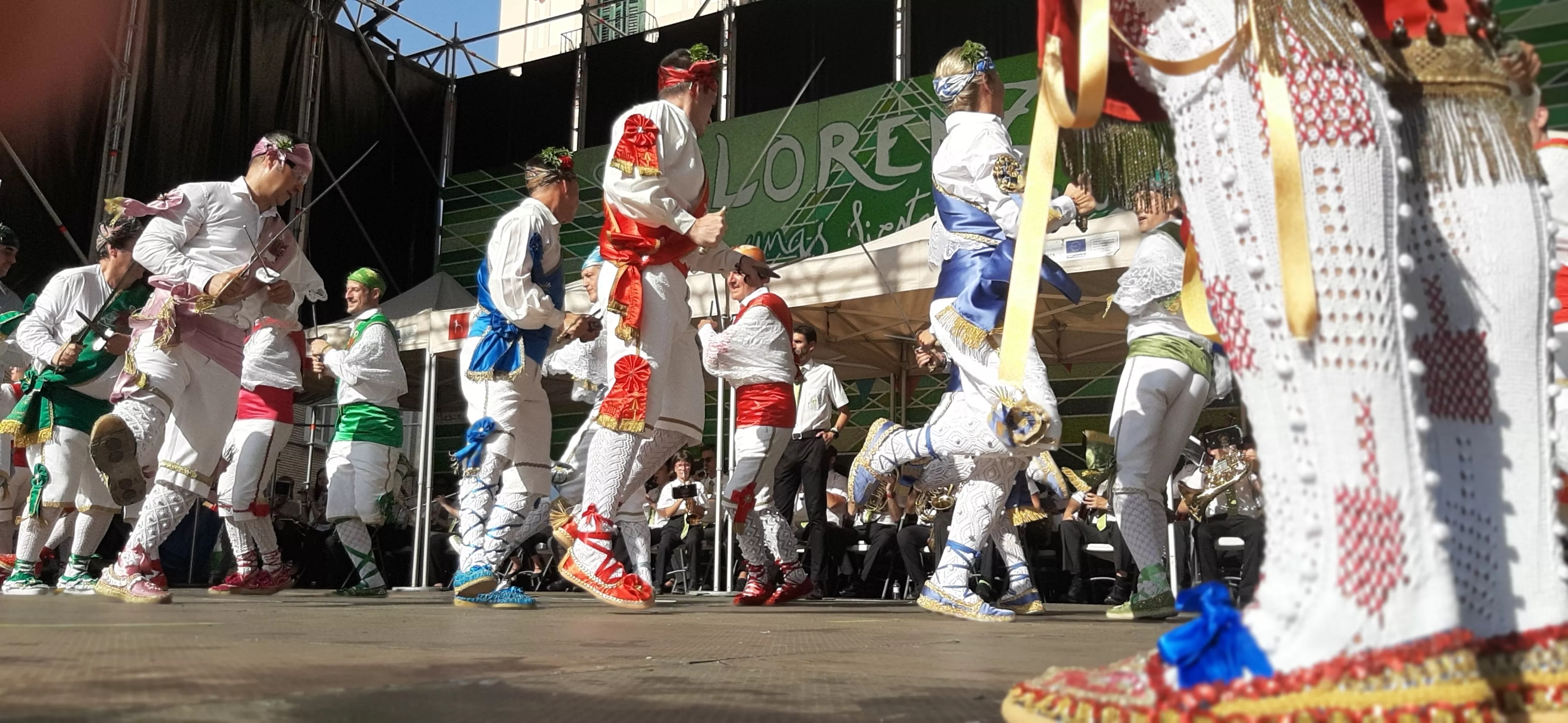 Danzantes en la Fiesta del Mercado. Foto Myriam Martínez 