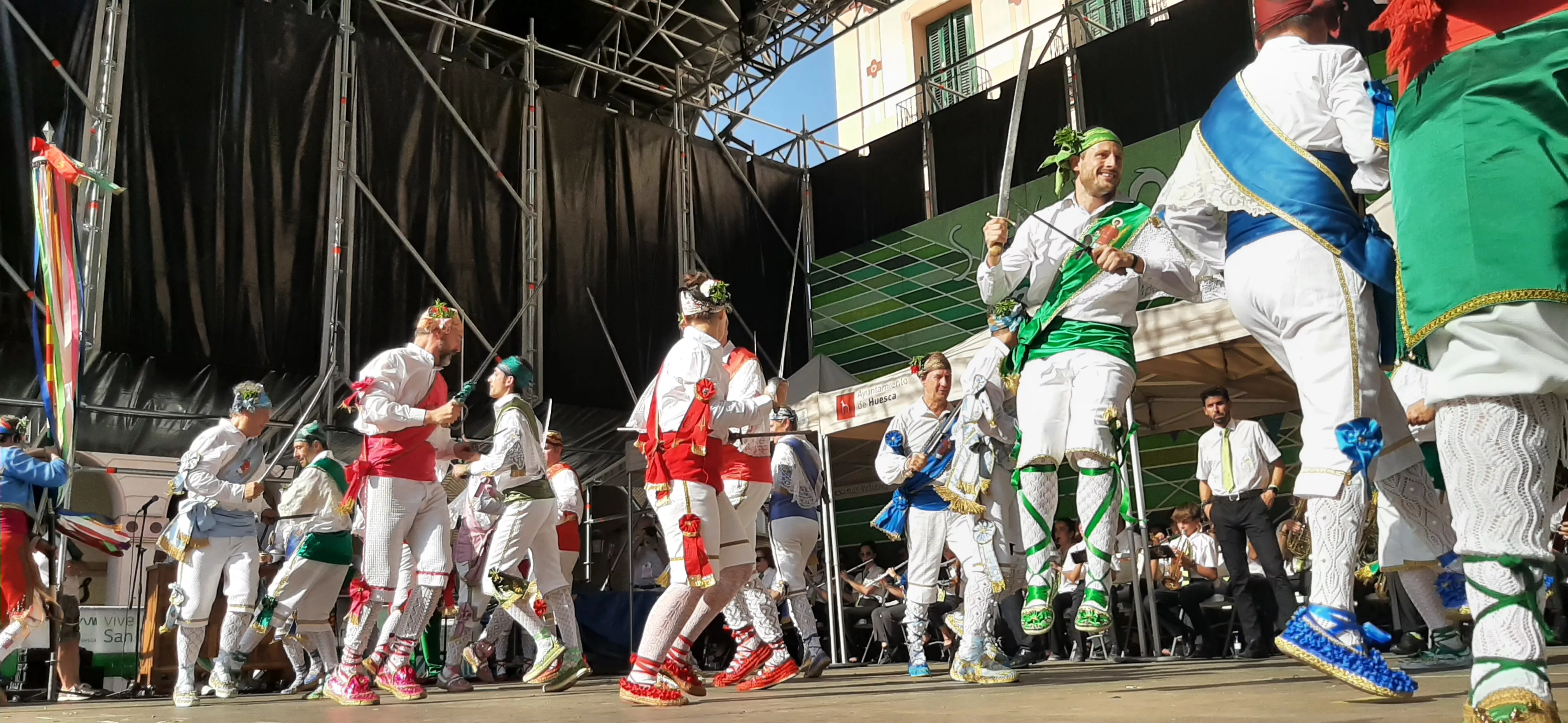 Danzantes en la Fiesta del Mercado. Foto Myriam Martínez 