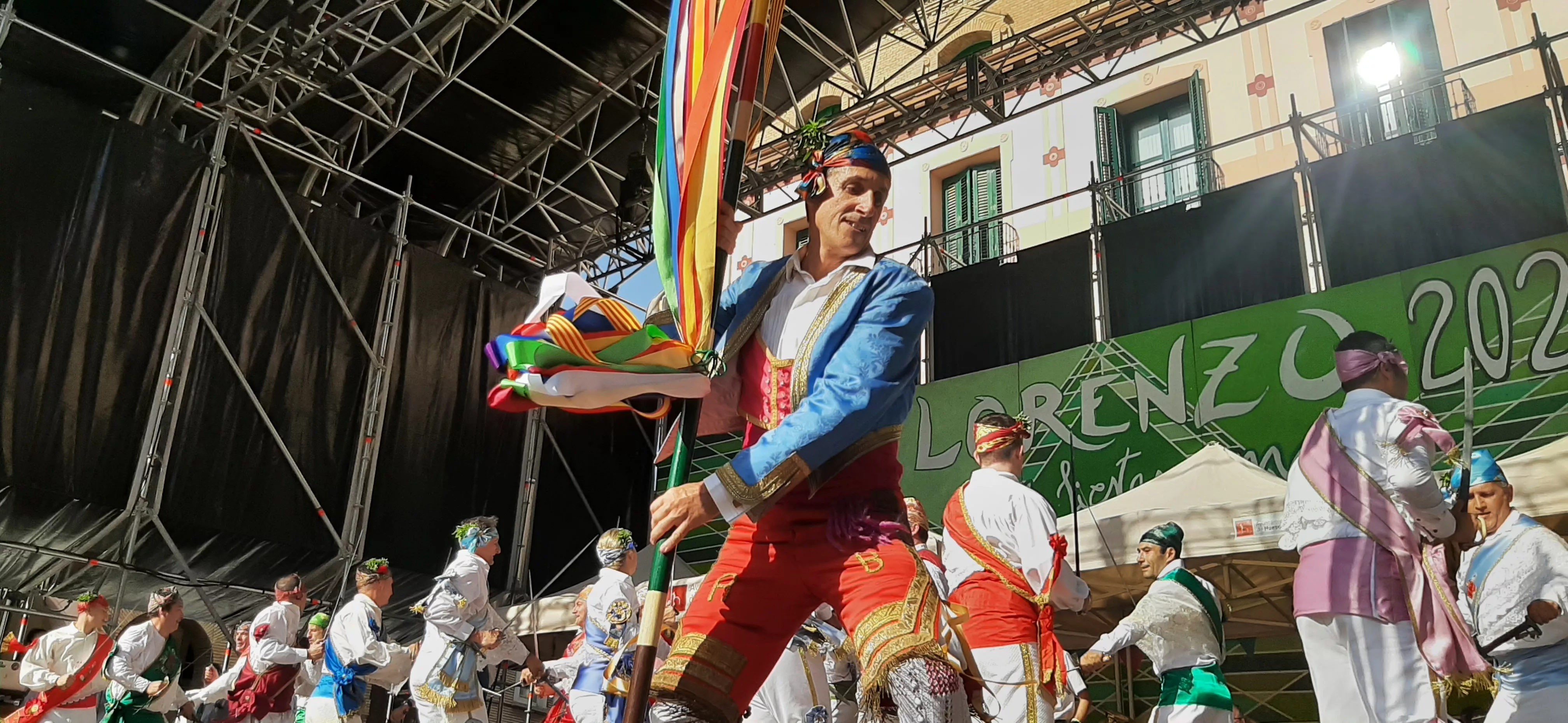 Danzantes en la Fiesta del Mercado. Foto Myriam Martínez 