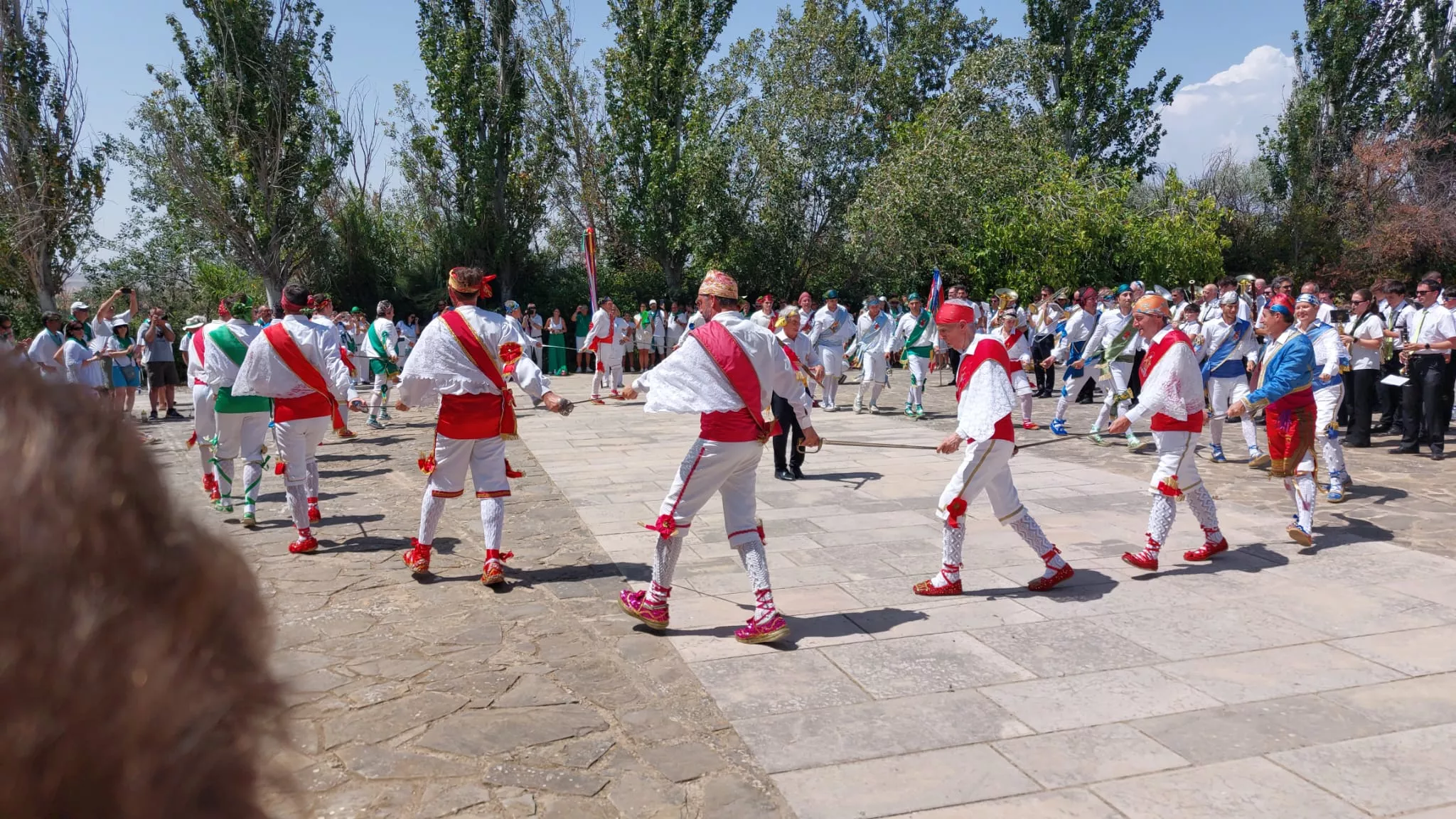 Histórica actuación de los Danzantes en el Santuario de Loreto