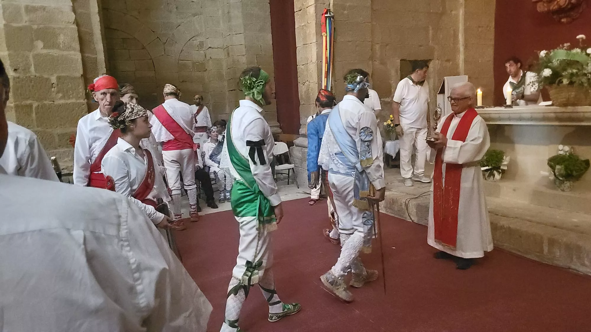Histórica actuación de los Danzantes en el Santuario de Loreto