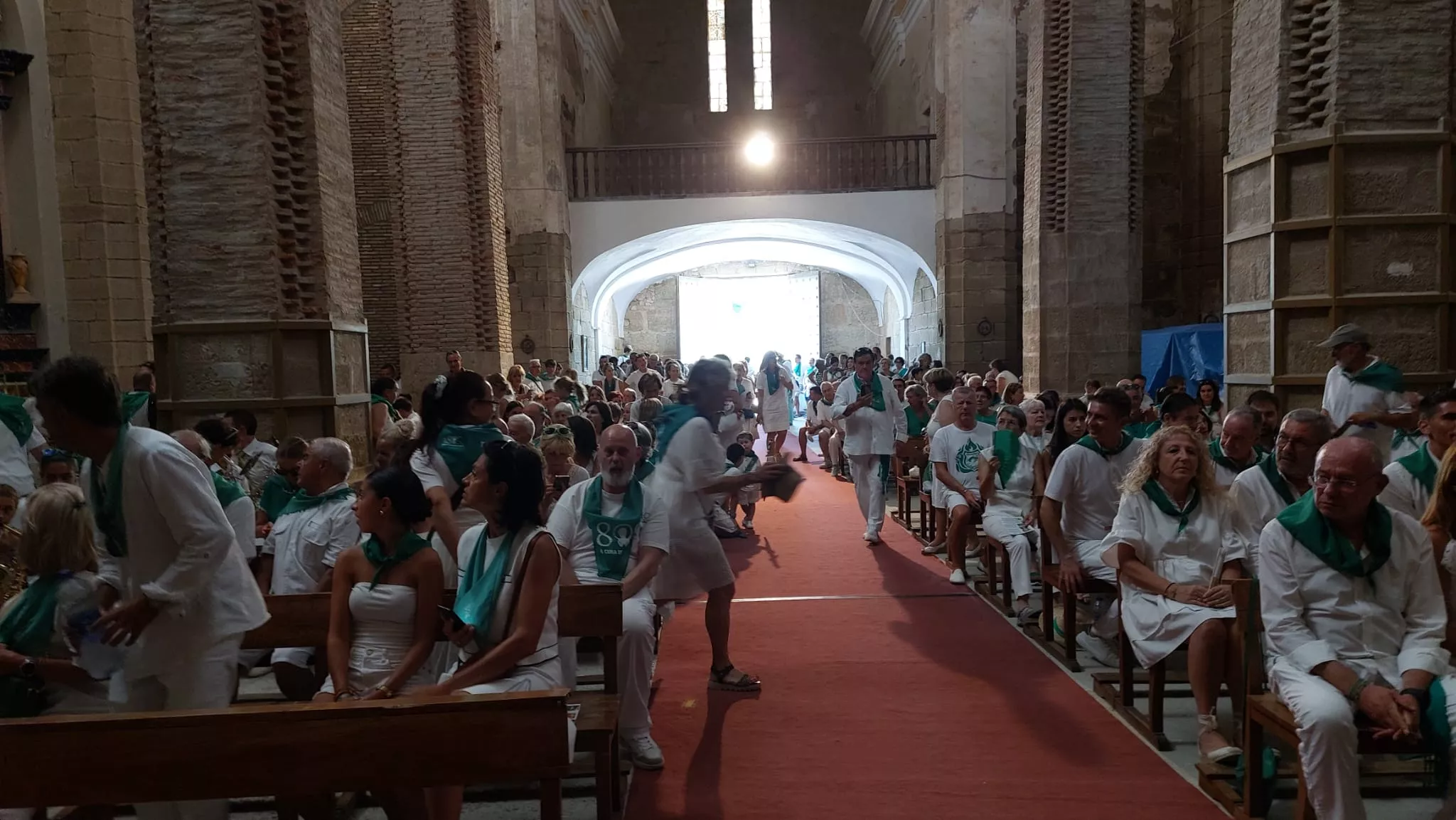 Histórica actuación de los Danzantes en el Santuario de Loreto