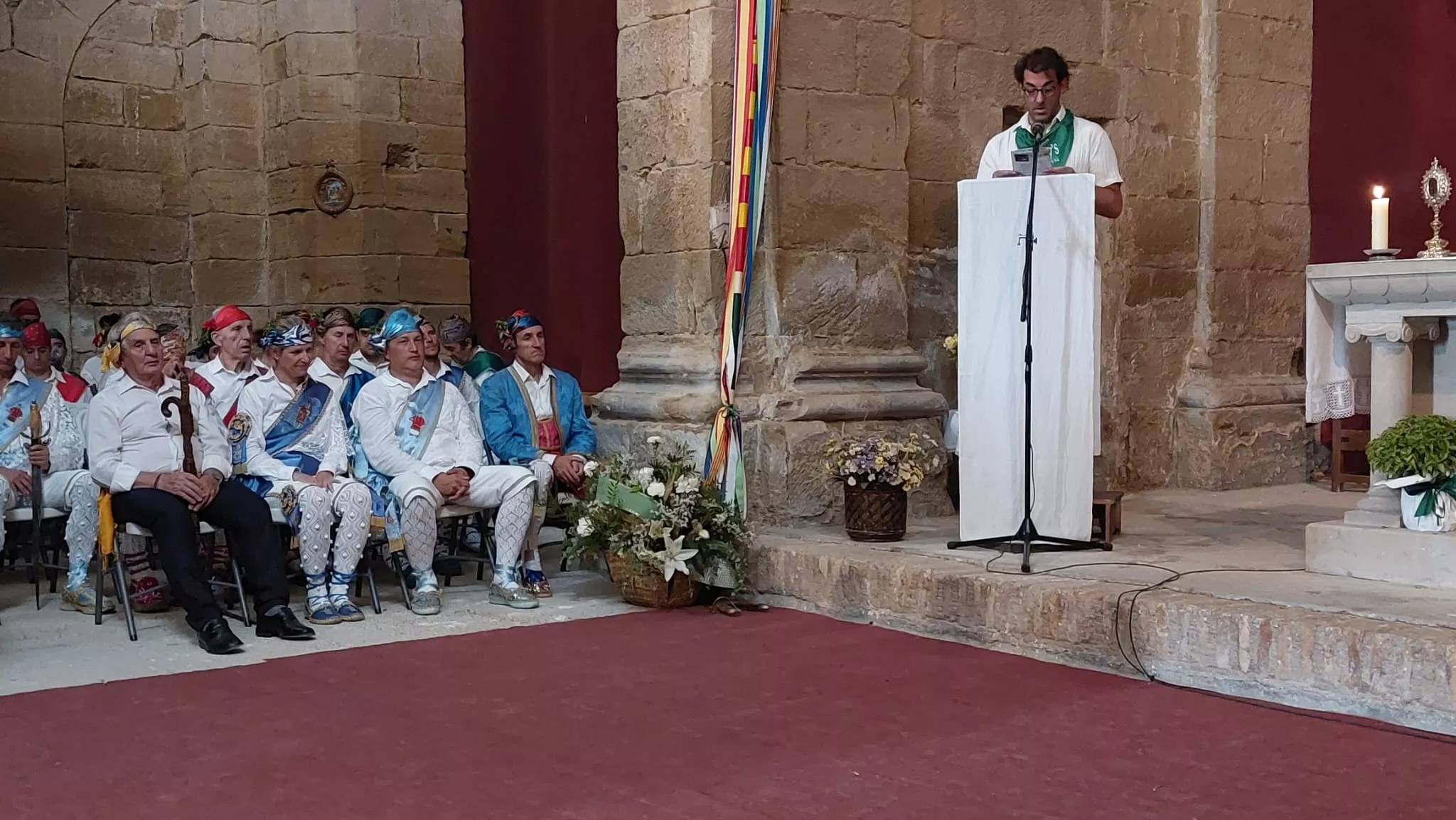 Histórica actuación de los Danzantes en el Santuario de Loreto