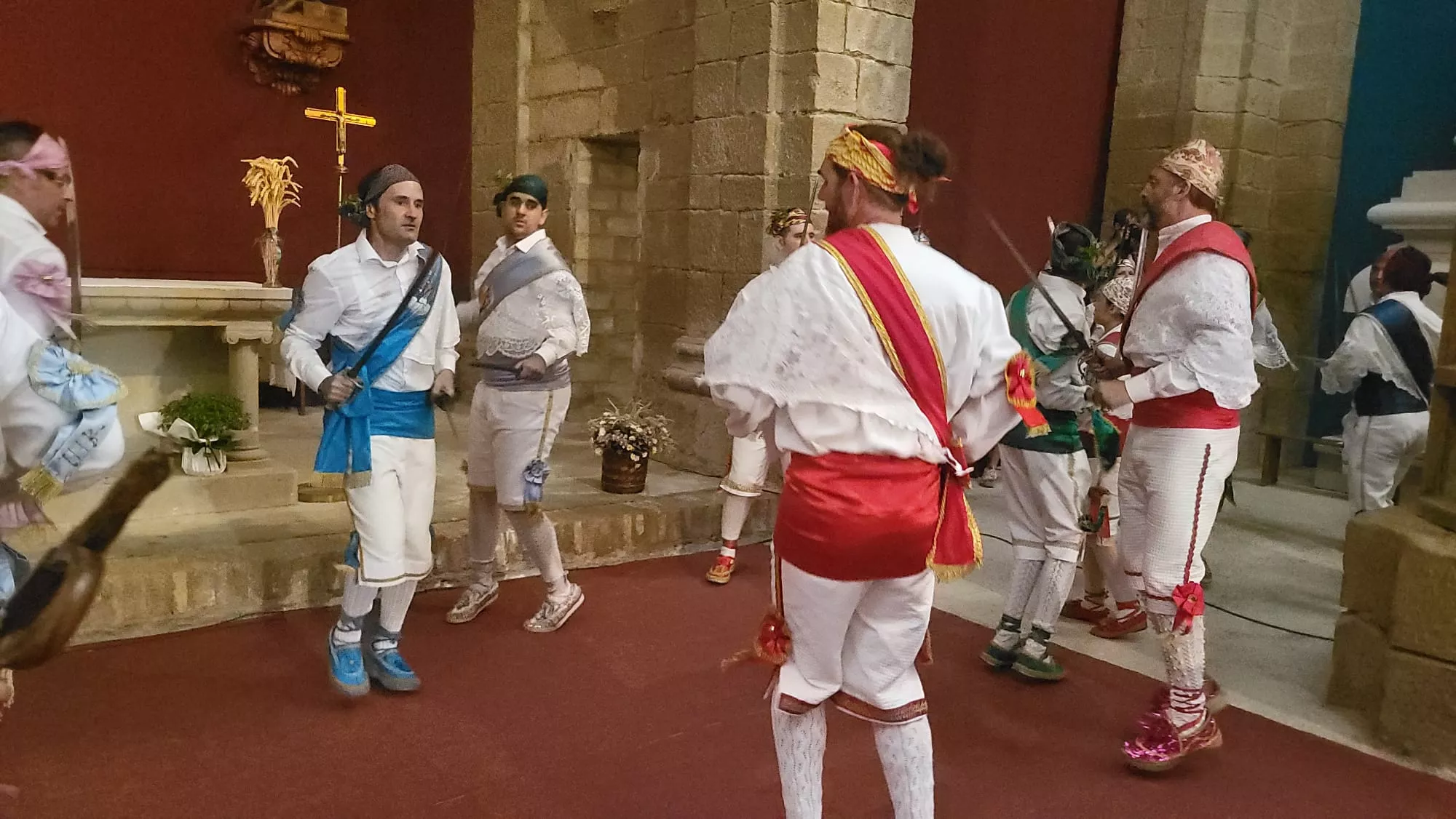 Histórica actuación de los Danzantes en el Santuario de Loreto