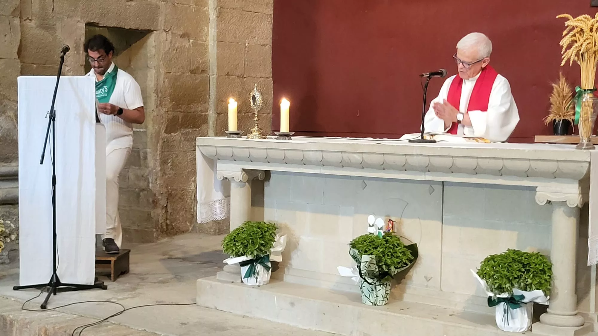 Histórica actuación de los Danzantes en el Santuario de Loreto