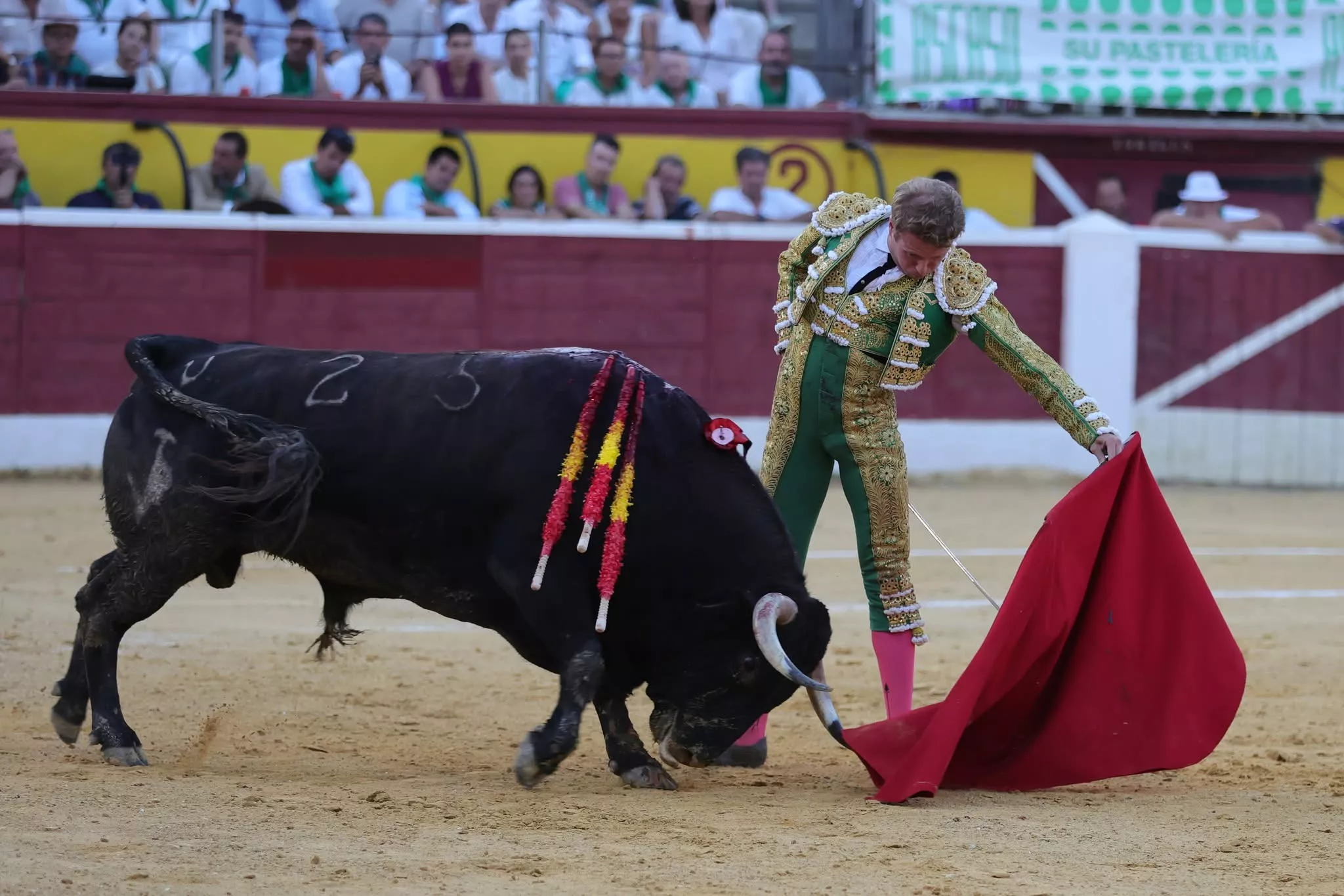 6F4F151E BA36 41F5 A1BA 2BE00307CAFC