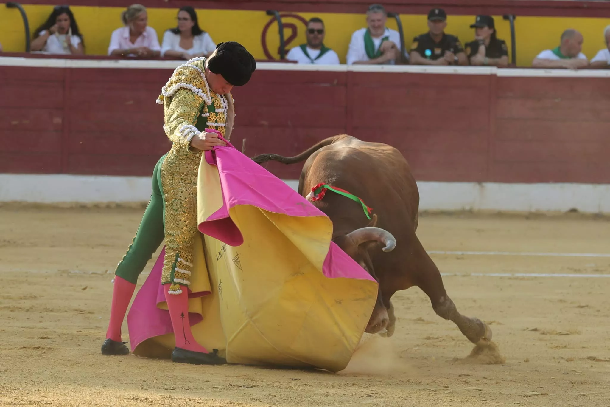 5E927E2A 3595 4E04 BFB5 D53F1614B69A