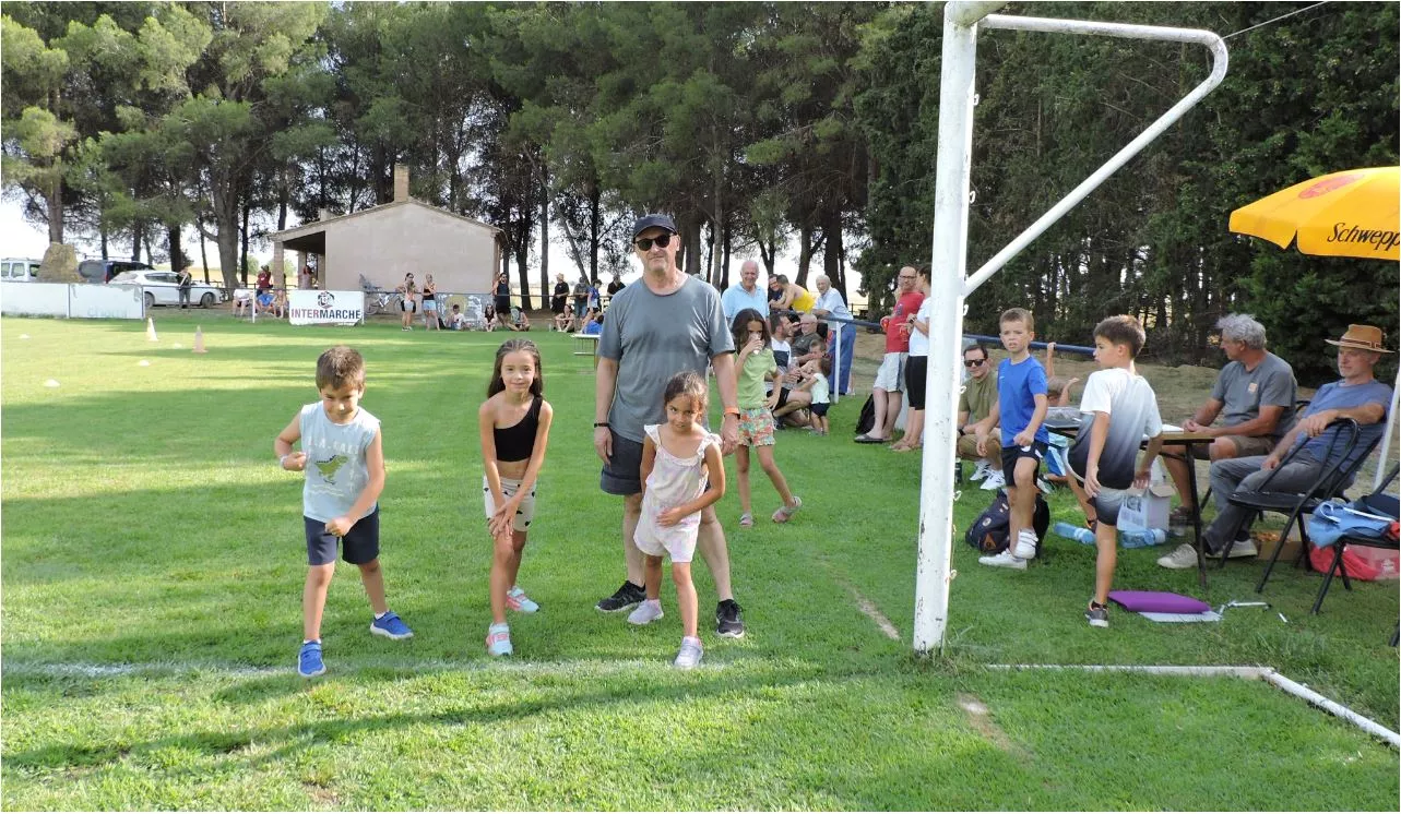 Carrera de niños de 6 y 7 años