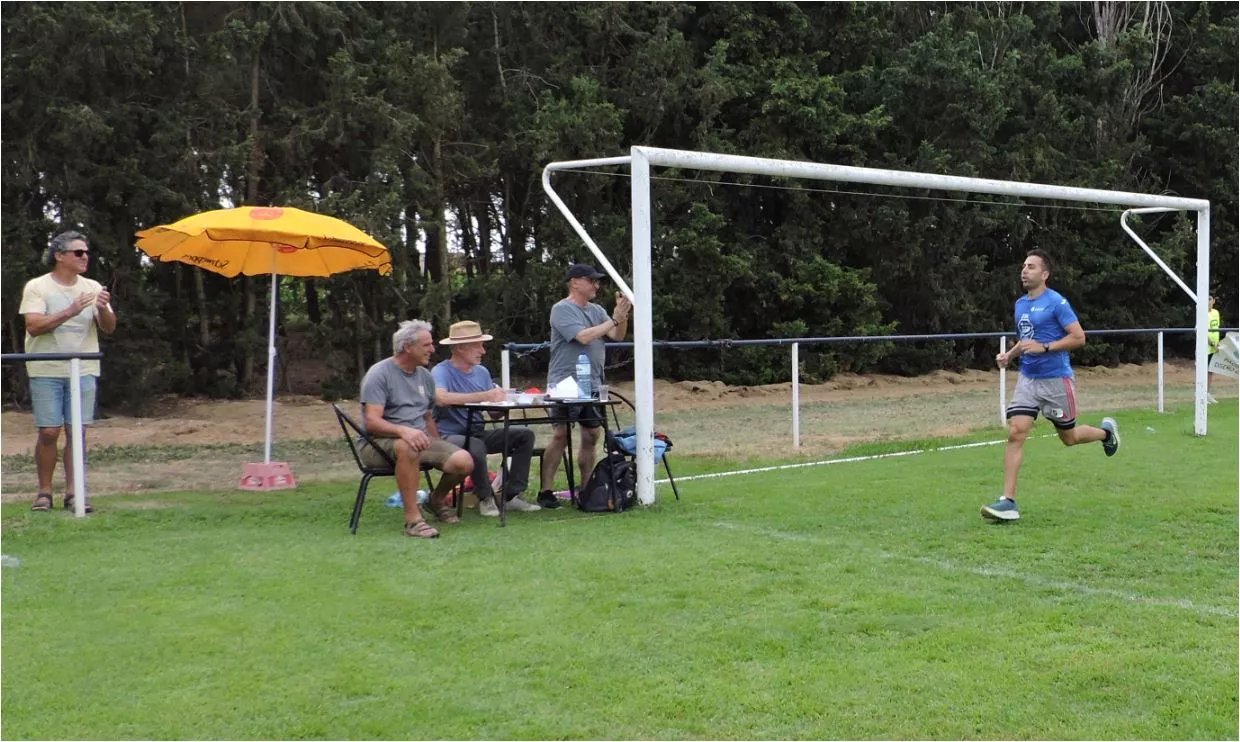 Julio Abizanda ganando una prima