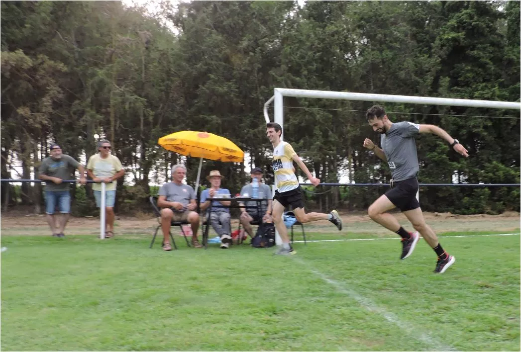 Emocionante última prima entre Roberto Sánchez y David Acha