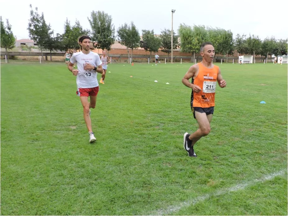 Abdeslam El El Ouahabi y Nacho Dieste llegando a meta