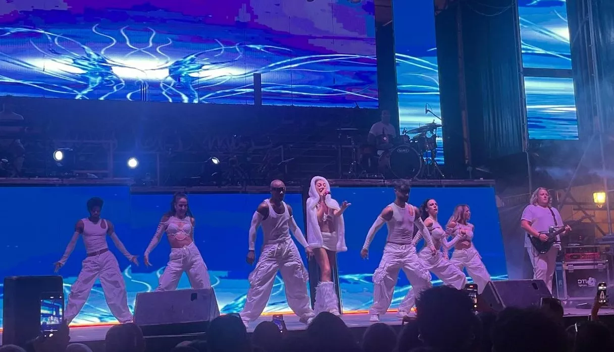 Actuación de la orquesta Nueva Alaska en las fiestas de San Lorenzo.