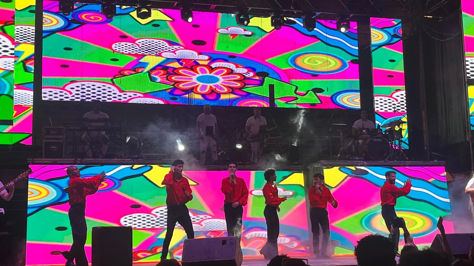 Actuación de la orquesta Nueva Alaska en las fiestas de San Lorenzo.