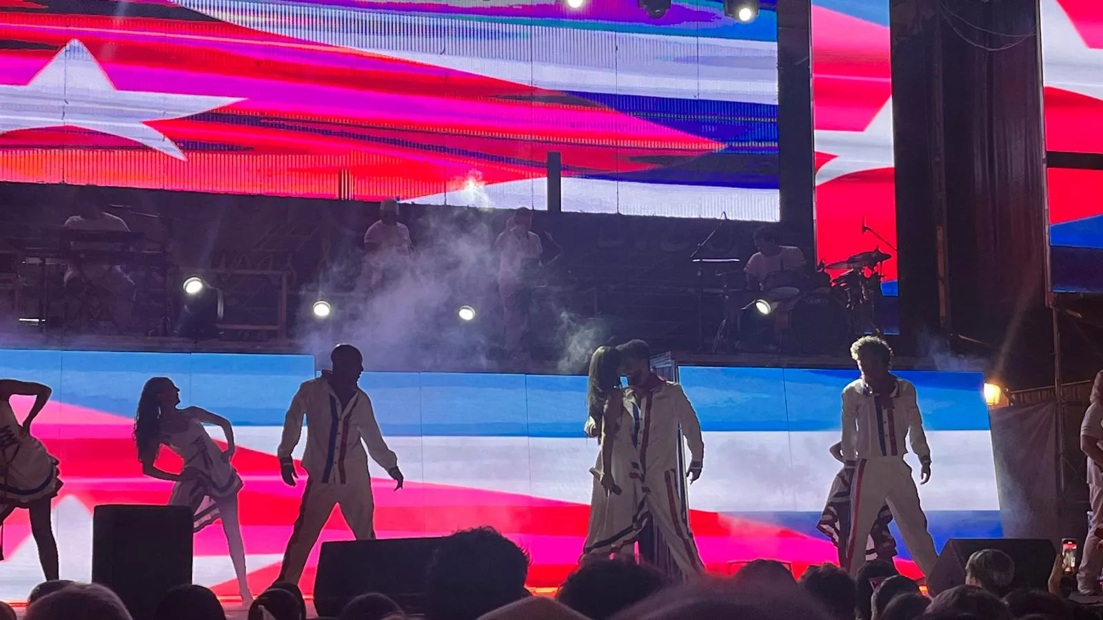 Actuación de la orquesta Nueva Alaska en las fiestas de San Lorenzo.