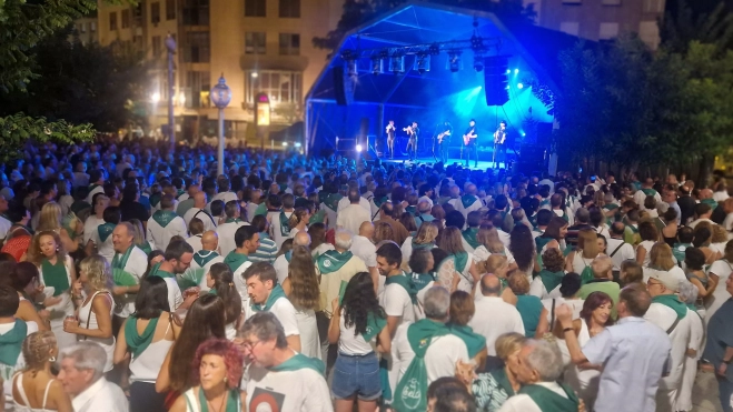 Puro Relajo en las fiestas de San Lorenzo de Huesca. Foto Myriam Martínez Puro Relajo en las fiestas de San Lorenzo de Huesca. Foto Myriam Martínez