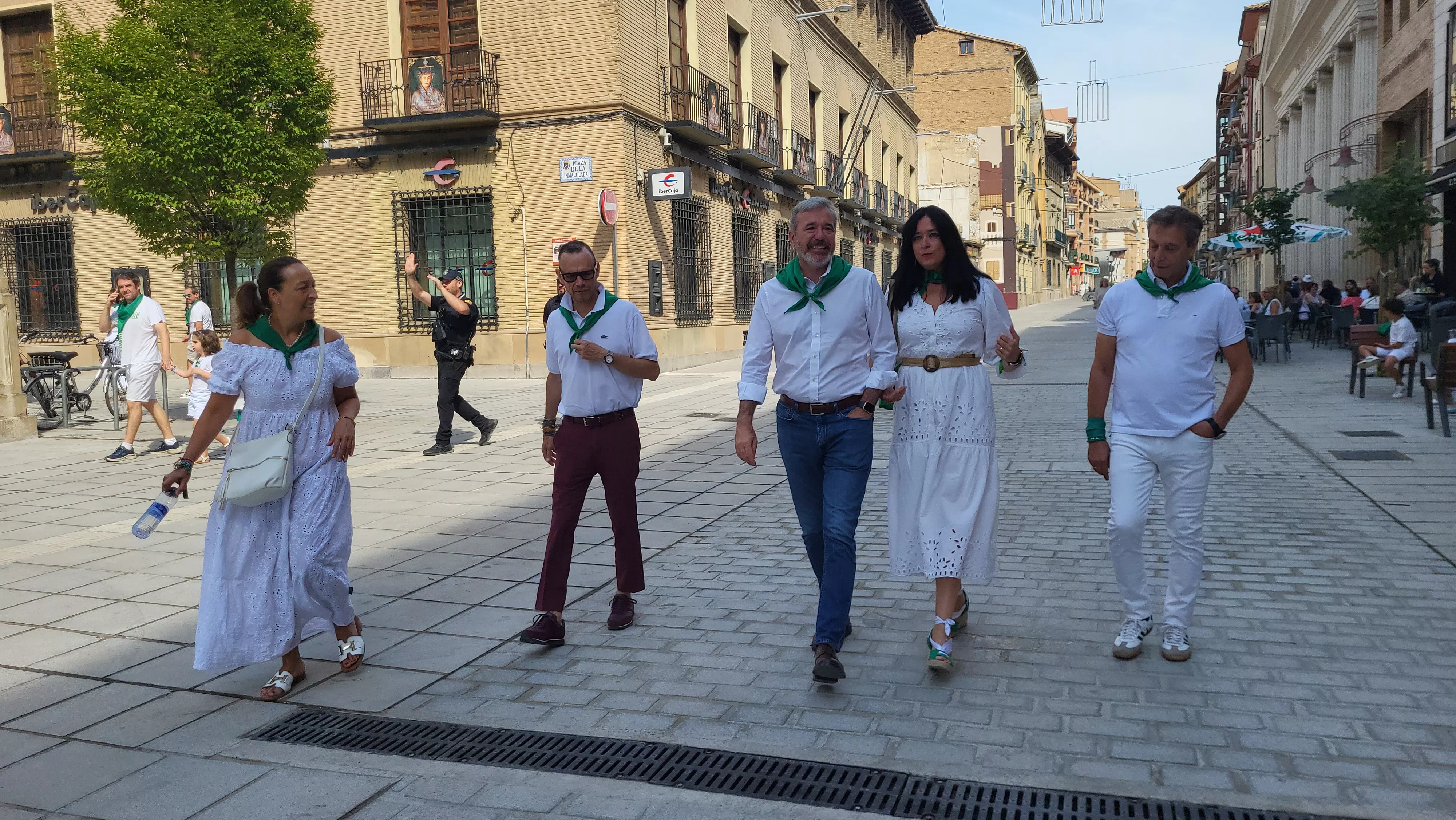 Visita del presidente Jorge Azcón a las fiestas de San Lorenzo. Foto Mercedes Manterola