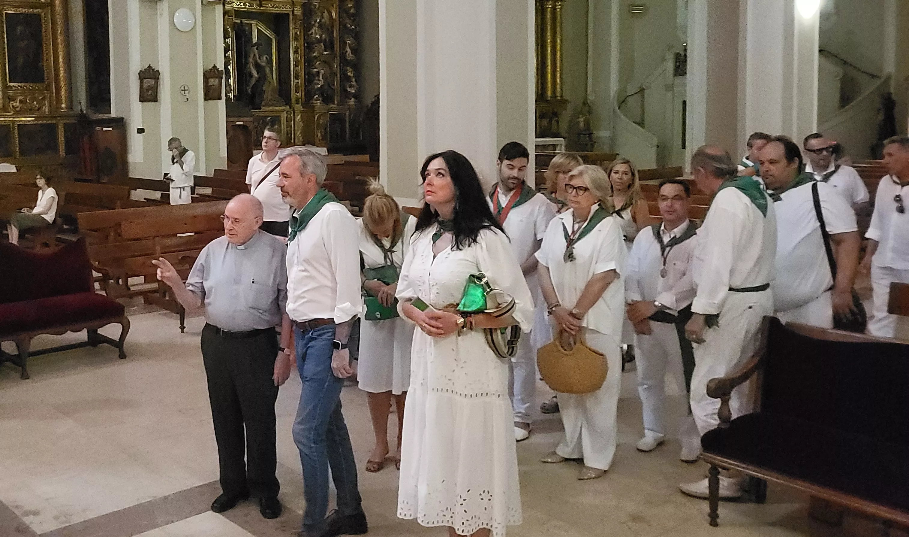 Visita del presidente Jorge Azcón a las fiestas de San Lorenzo. Foto Mercedes Manterola