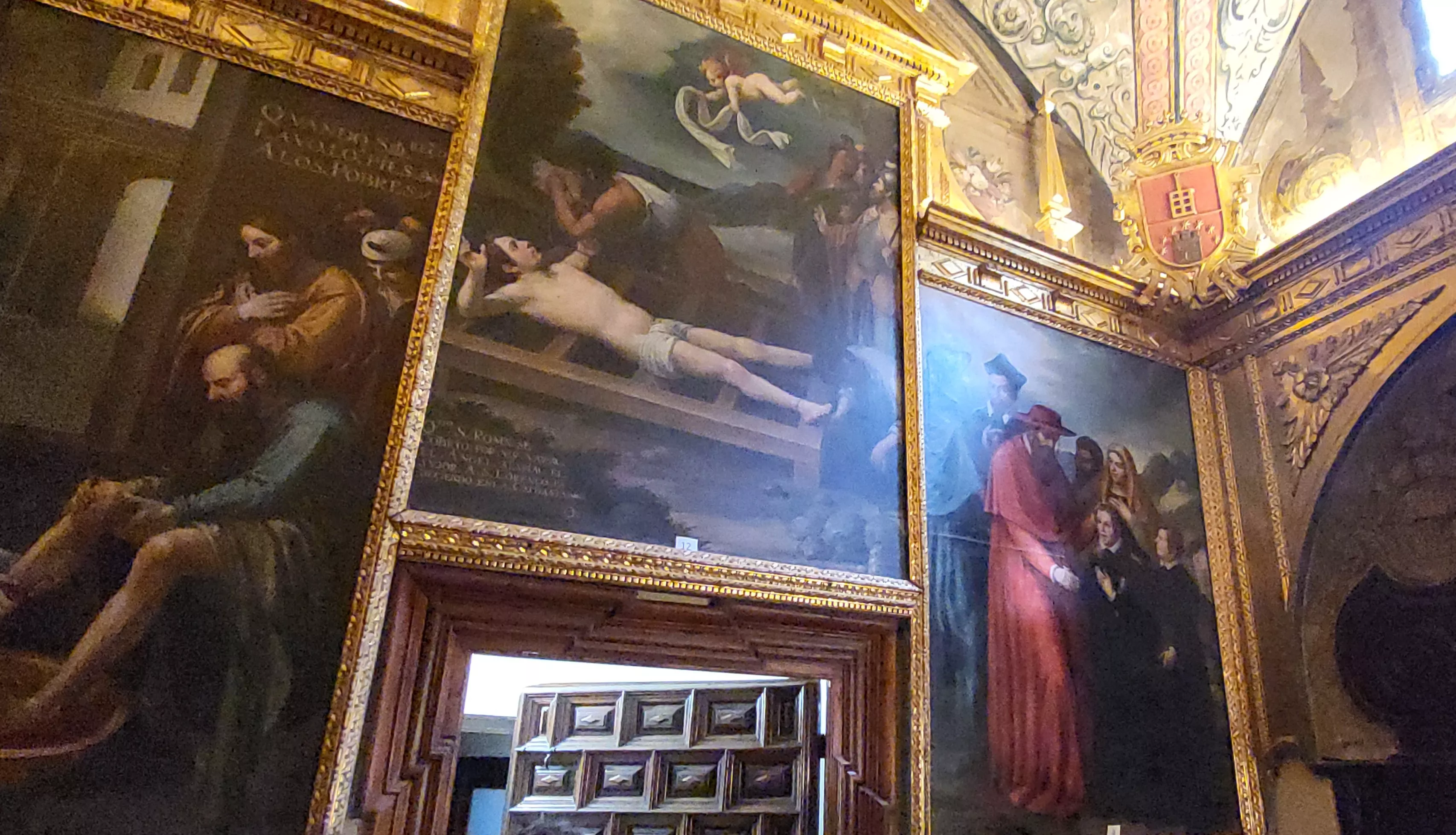 Visita del presidente Jorge Azcón a las fiestas de San Lorenzo. Foto Mercedes Manterola