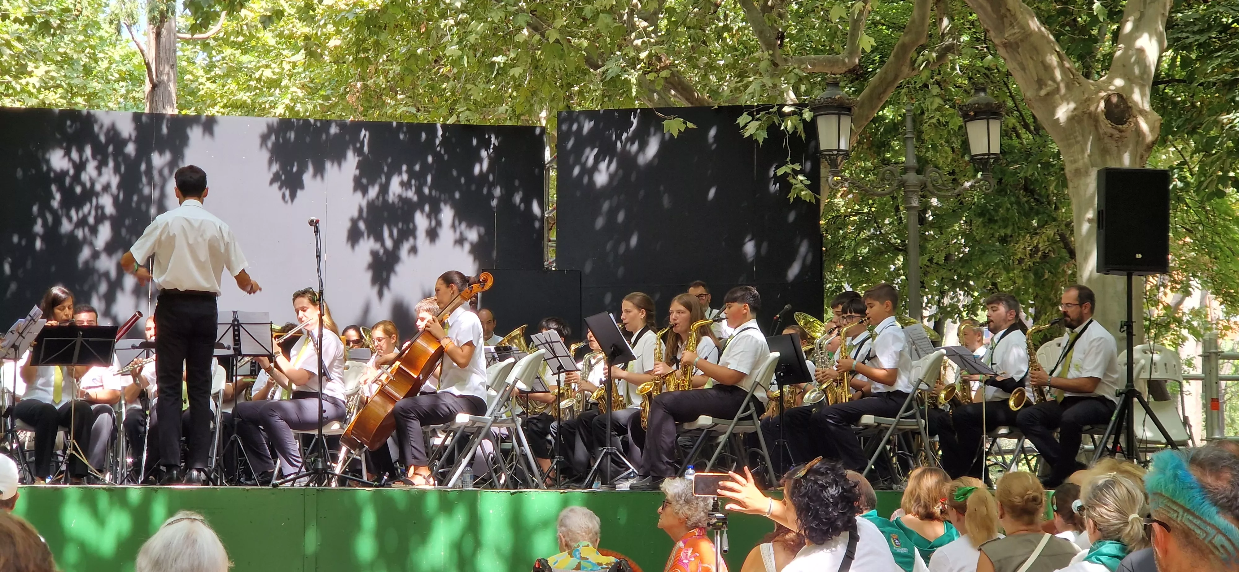 Actuación de la Banda de Música de Huesca en su 40 aniversario en las fiestas de San Lorenzo 2025. Foto Myriam Martínez