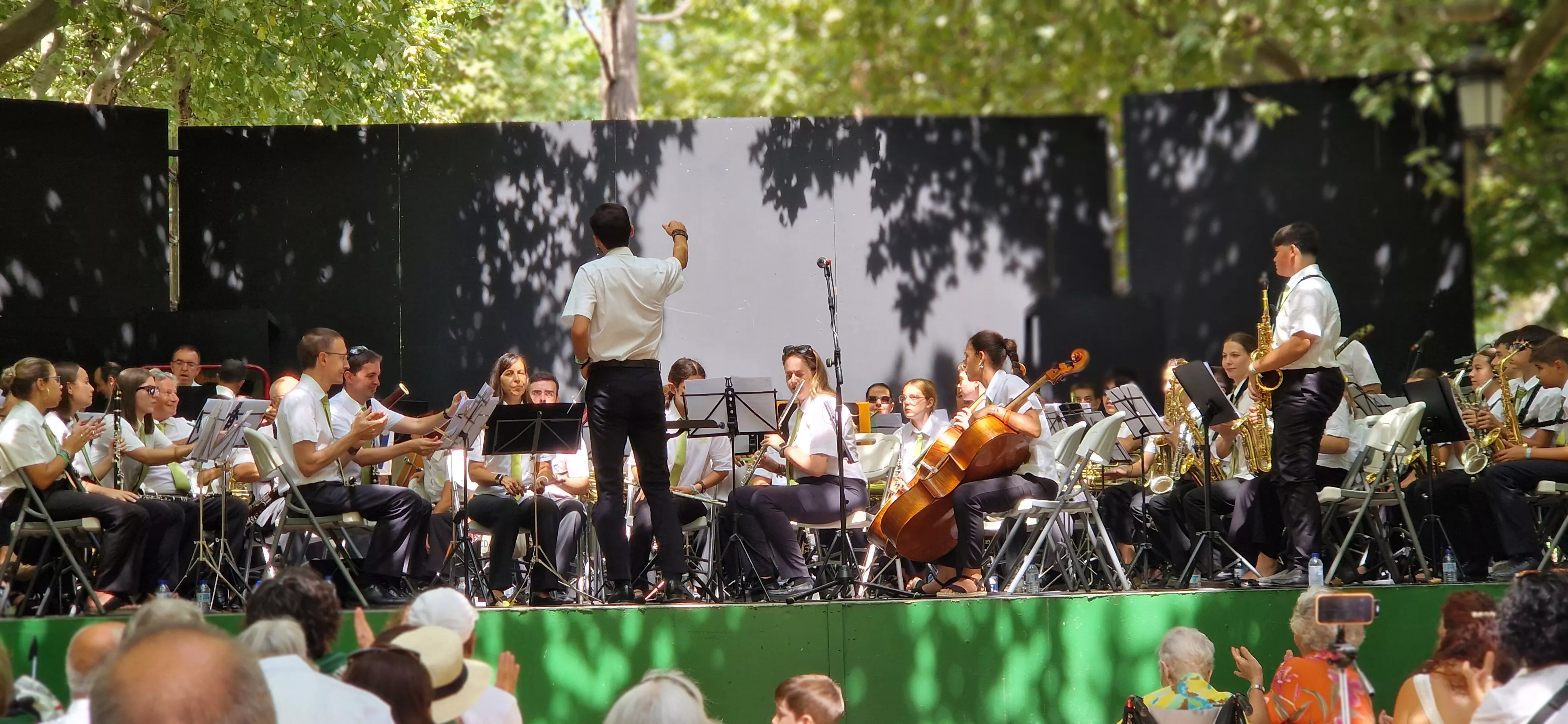 Actuación de la Banda de Música de Huesca en su 40 aniversario en las fiestas de San Lorenzo 2025. Foto Myriam Martínez