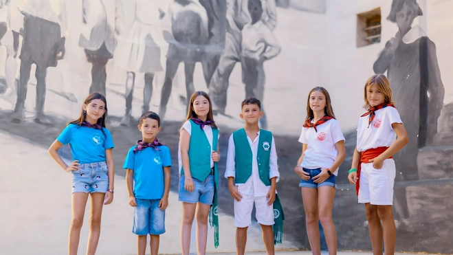 Majos y Majas Peñas 2025 (002) Majos y Majas Peñas 2025 (002)