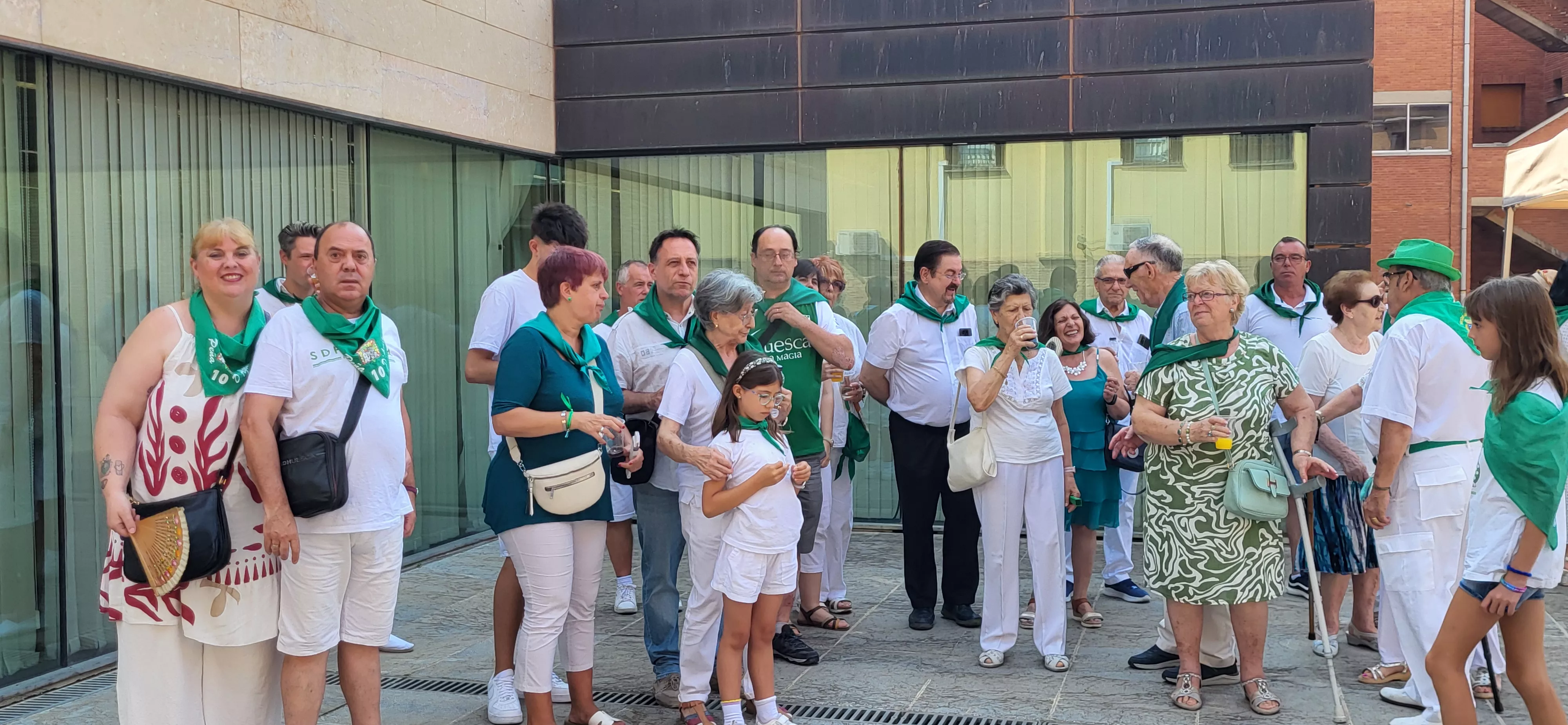 Acto laurentino de reconocimiento a los oscenses en el exterior. Foto Mercedes Manterola