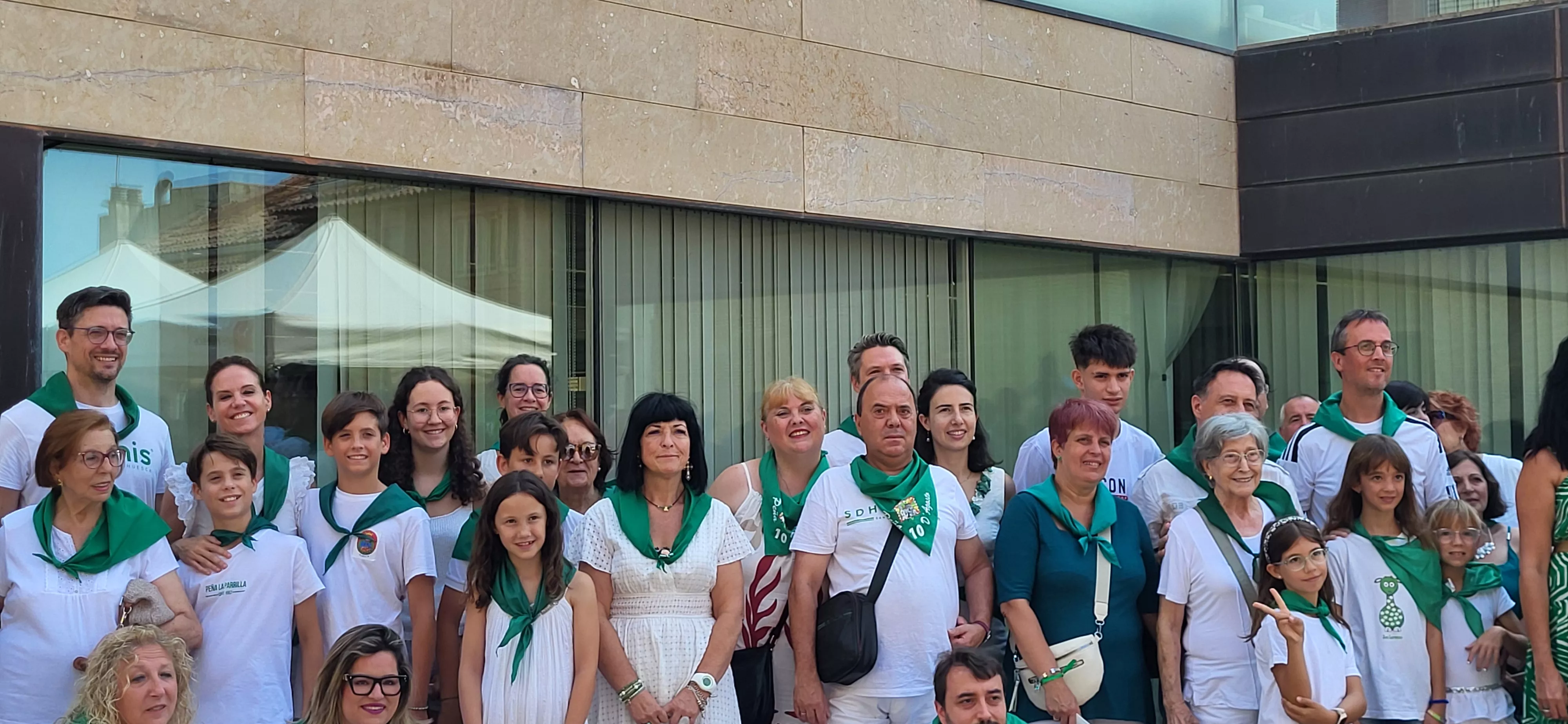 Acto laurentino de reconocimiento a los oscenses en el exterior. Foto Mercedes Manterola