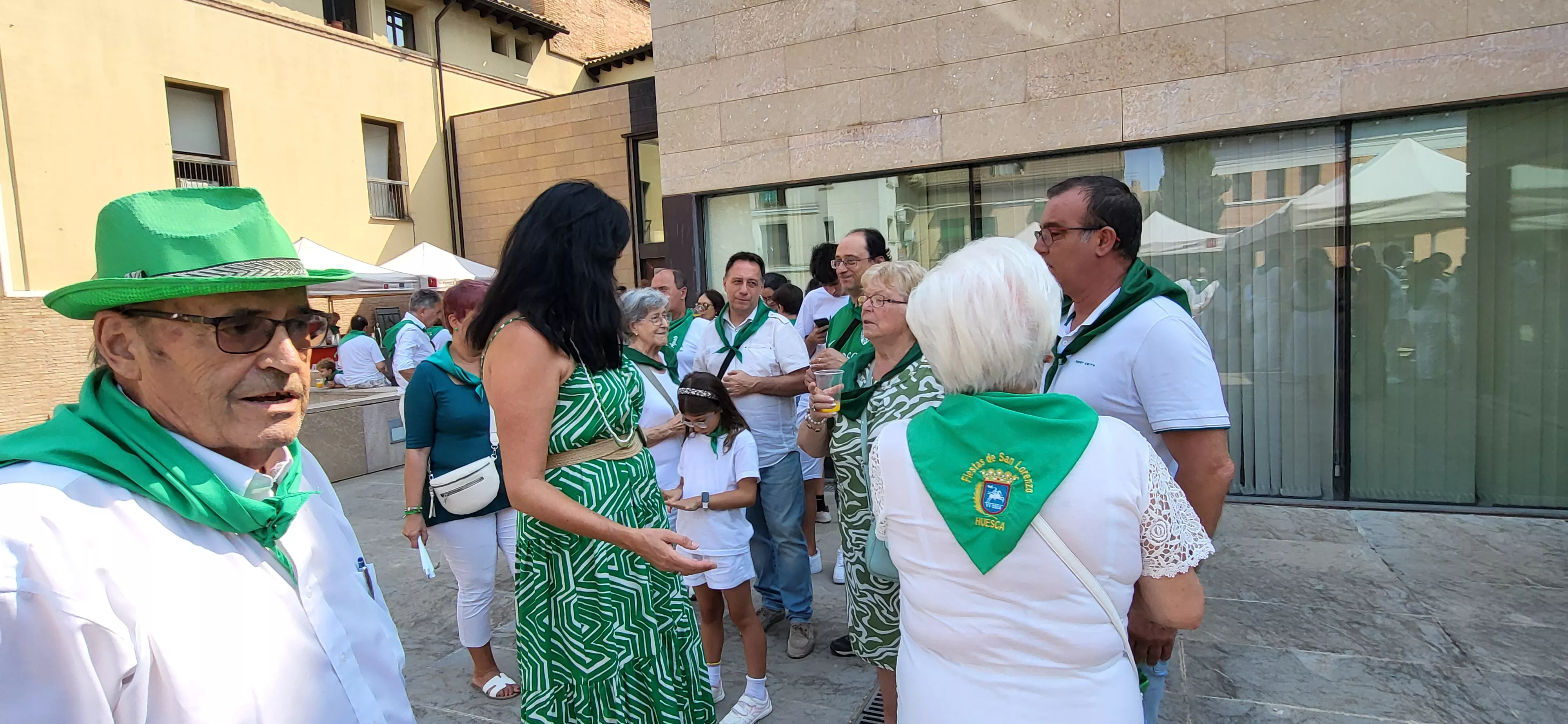 Acto laurentino de reconocimiento a los oscenses en el exterior. Foto Mercedes Manterola