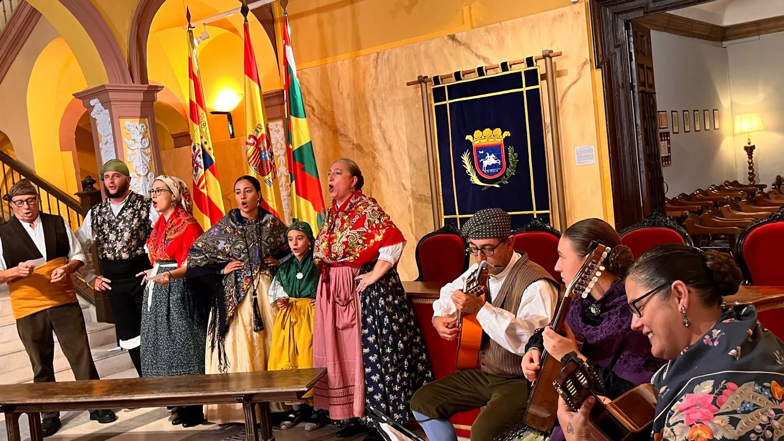 Acto laurentino de reconocimiento a los oscenses en el exterior. Foto Mercedes Manterola