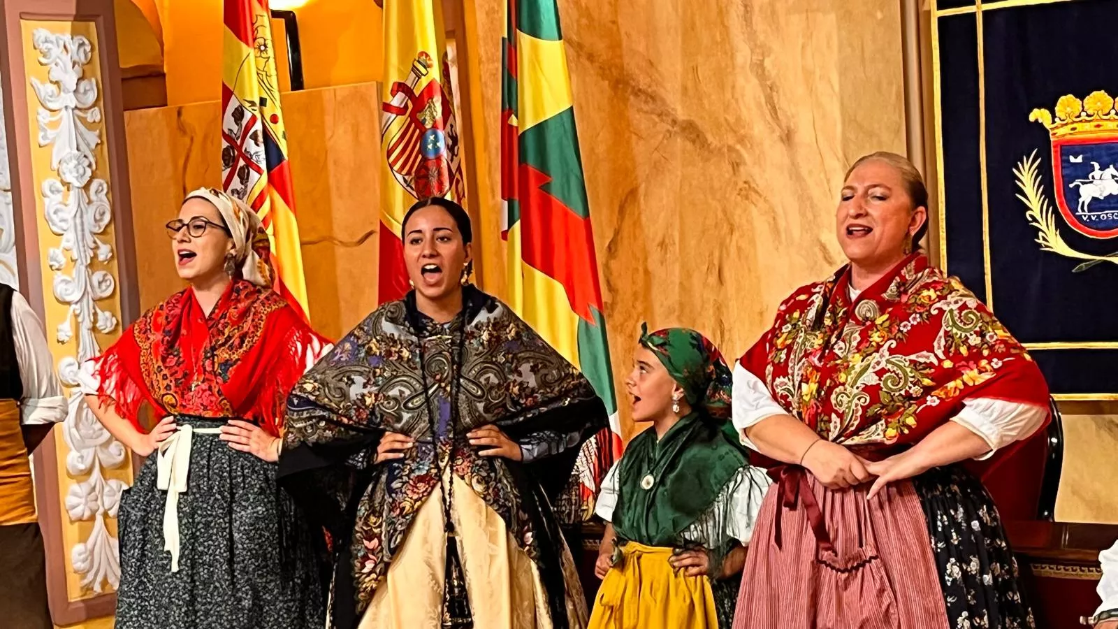 Acto laurentino de reconocimiento a los oscenses en el exterior. Foto Mercedes Manterola