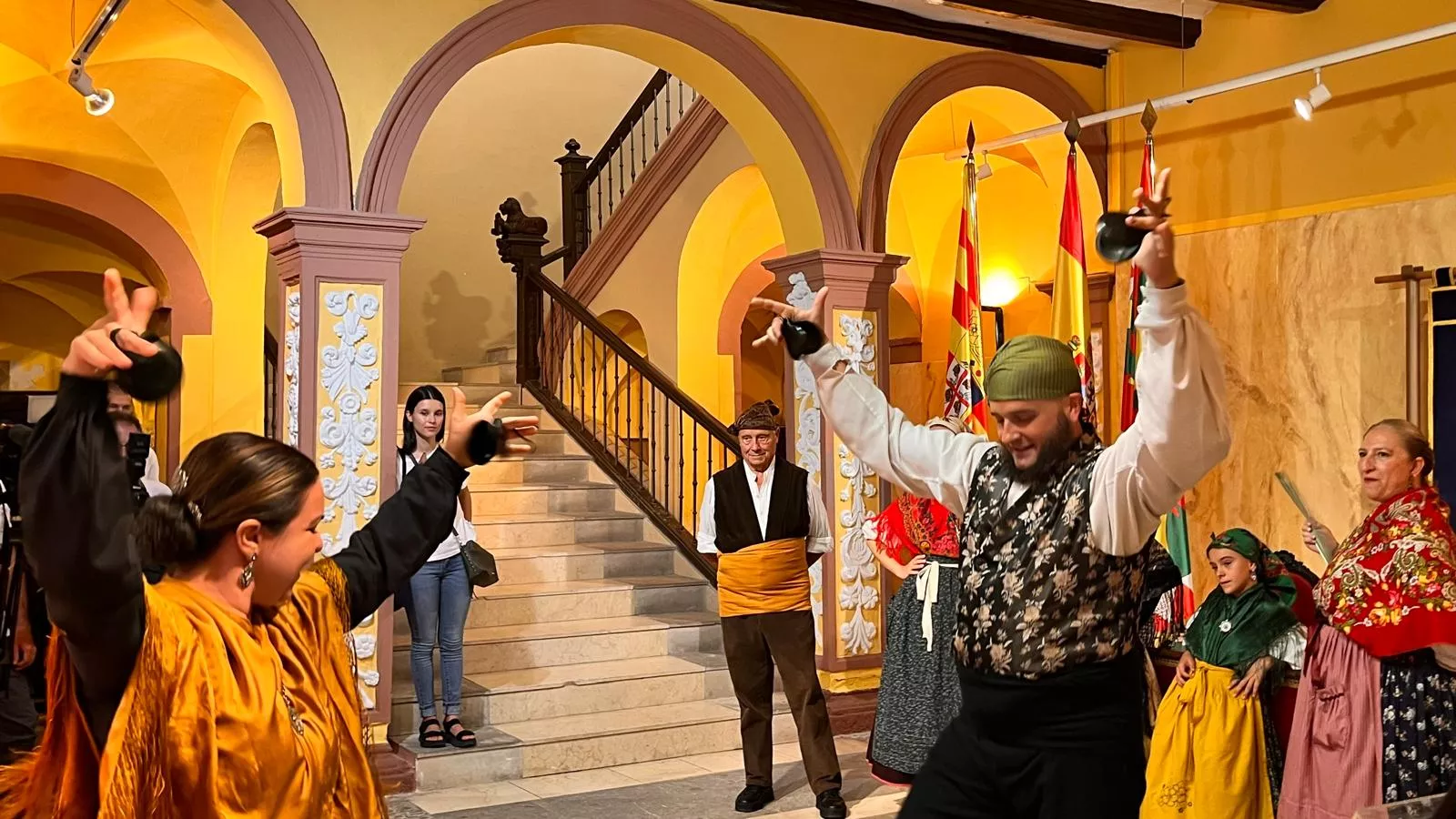 Acto laurentino de reconocimiento a los oscenses en el exterior. Foto Mercedes Manterola