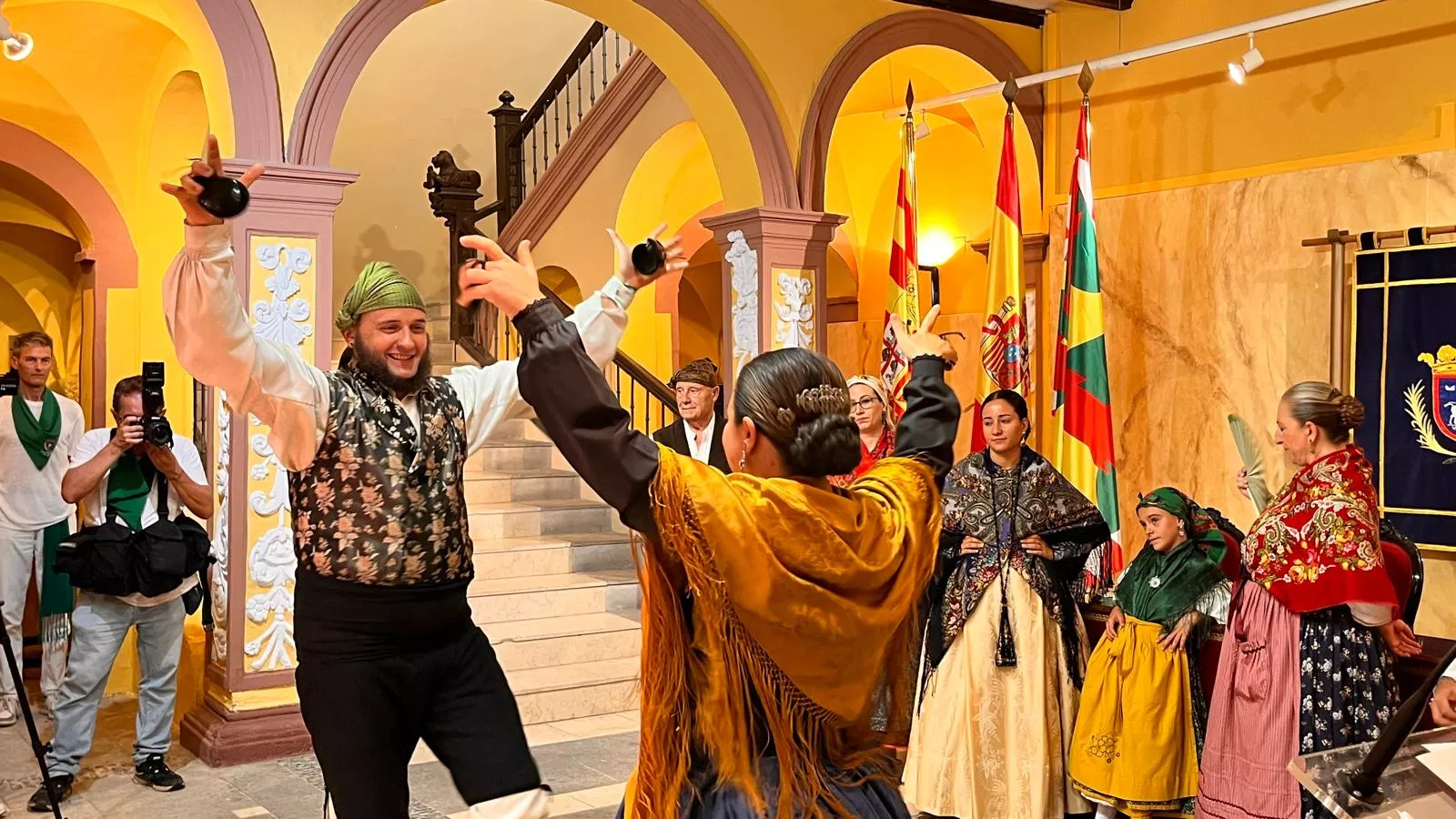 Acto laurentino de reconocimiento a los oscenses en el exterior. Foto Mercedes Manterola