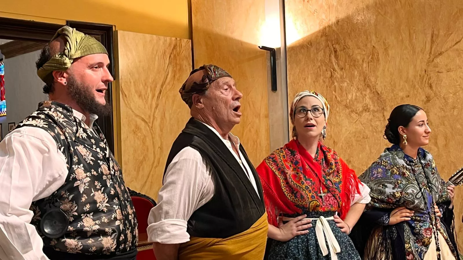 Acto laurentino de reconocimiento a los oscenses en el exterior. Foto Mercedes Manterola