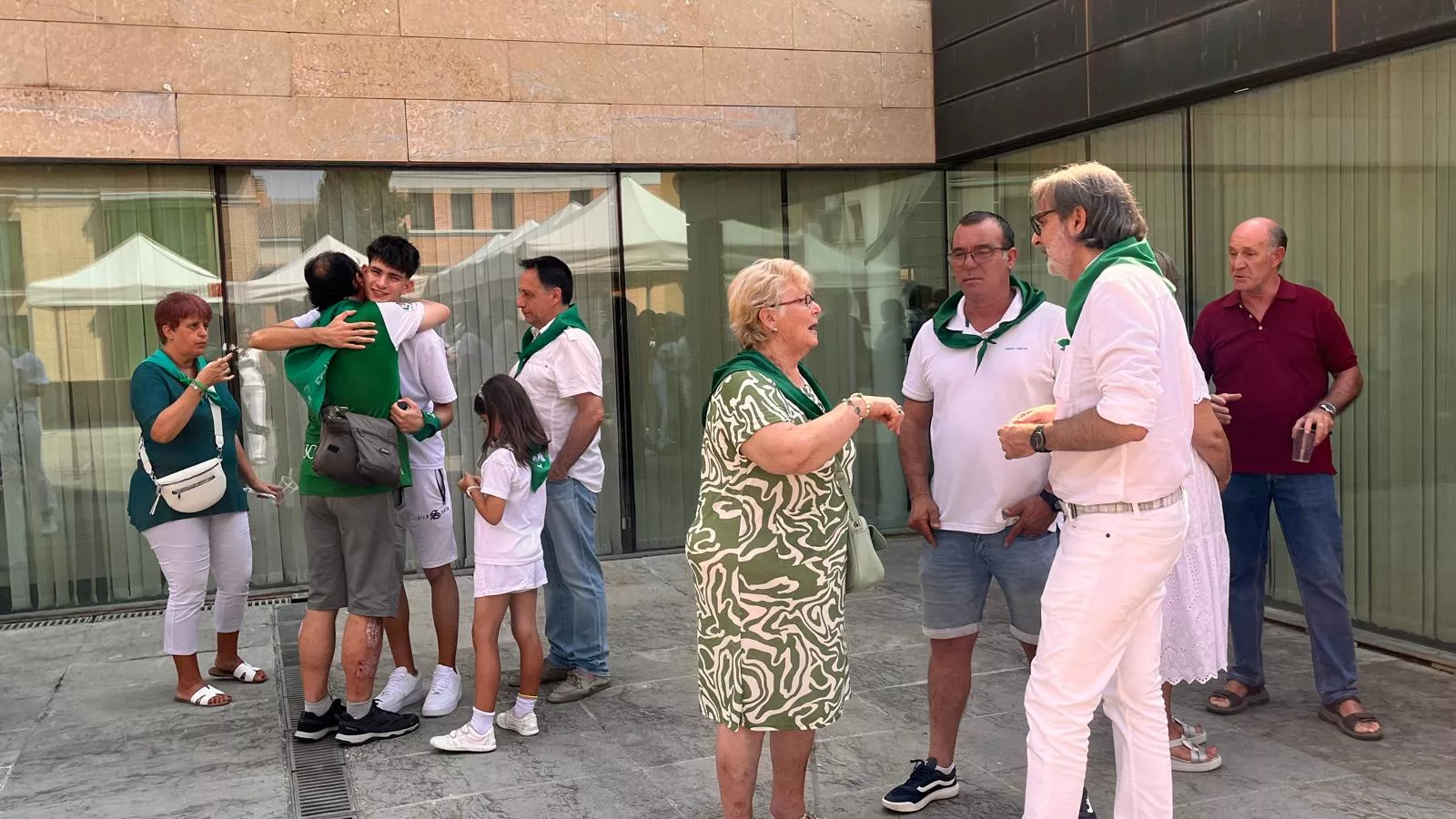 Acto laurentino de reconocimiento a los oscenses en el exterior. Foto Mercedes Manterola