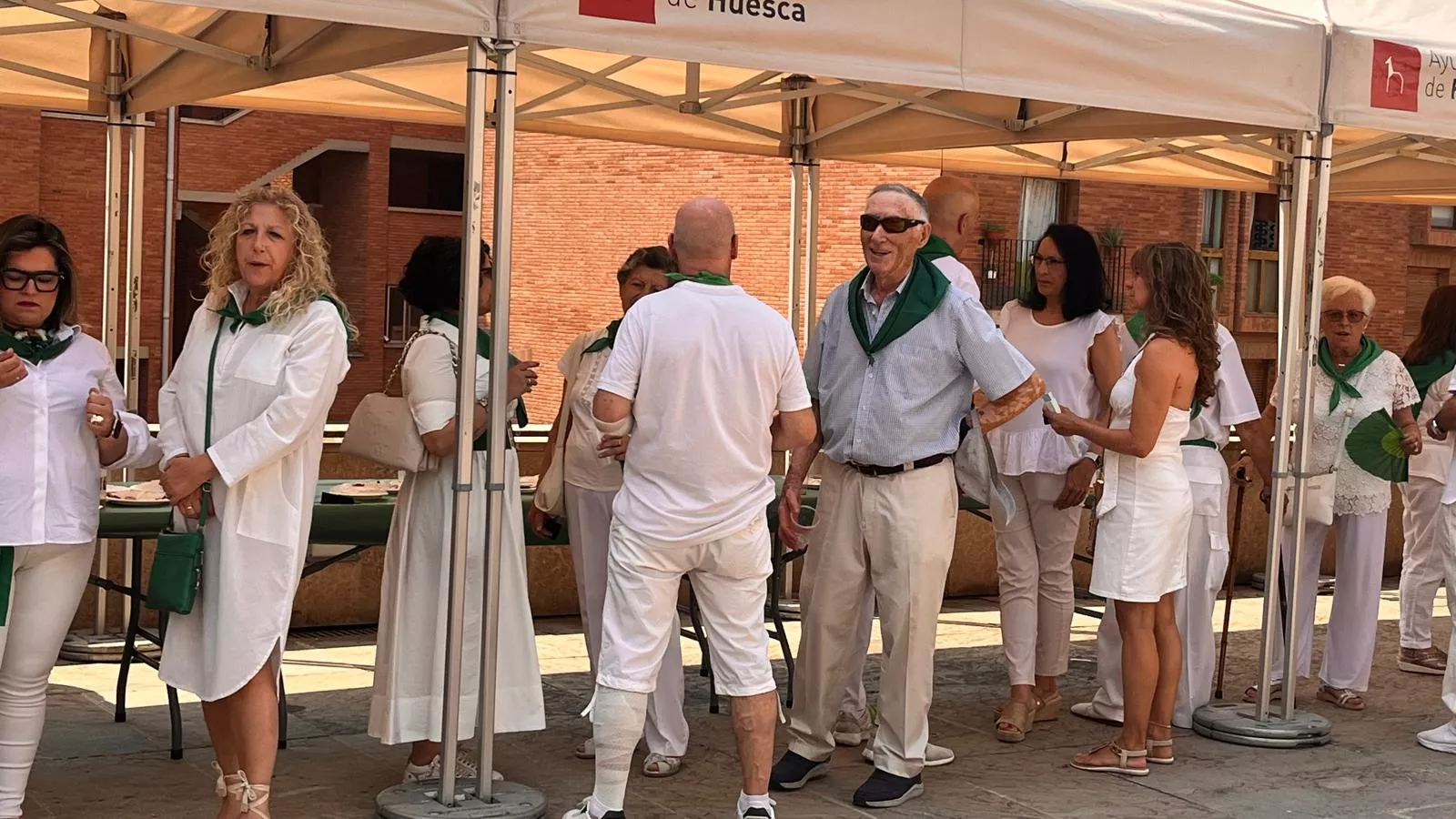 Acto laurentino de reconocimiento a los oscenses en el exterior. Foto Mercedes Manterola