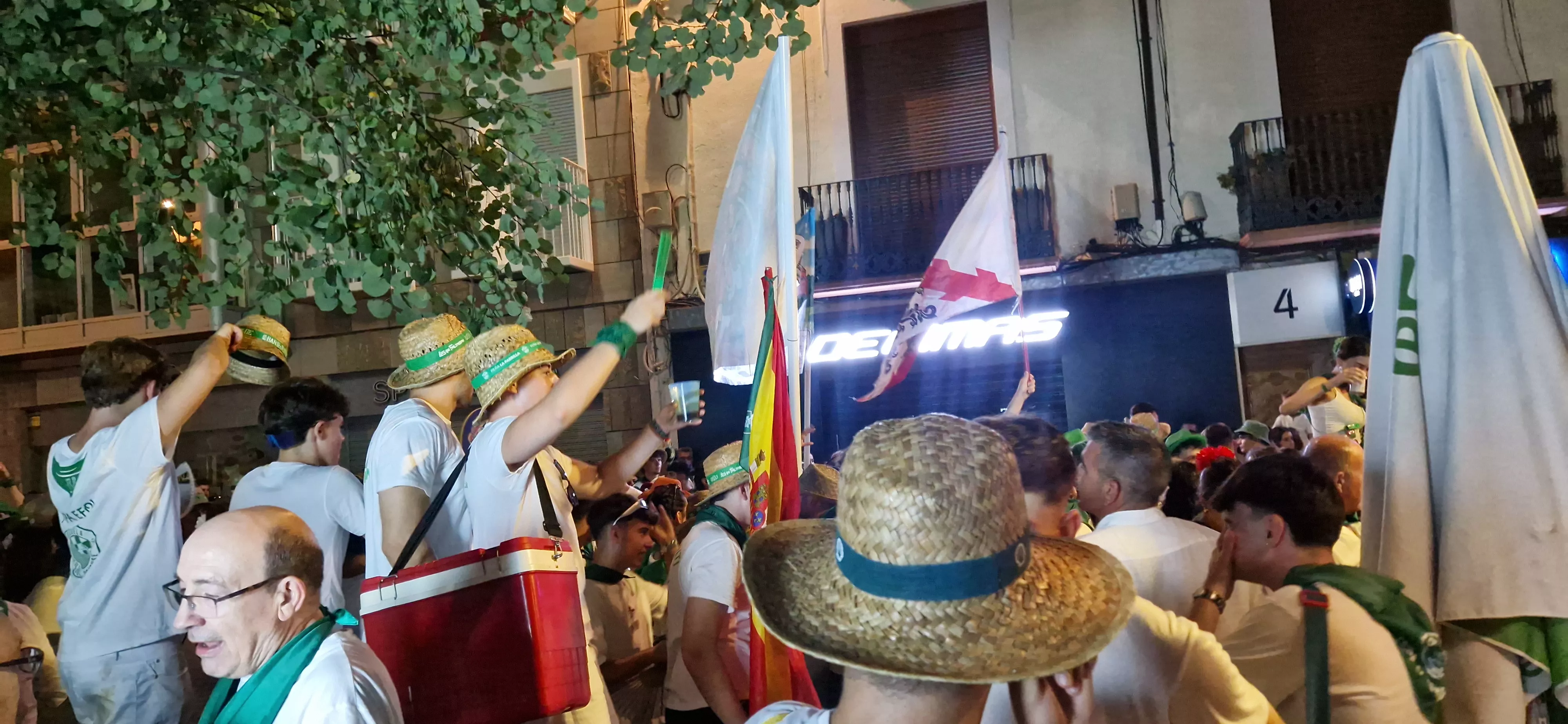 Salida de las peñas. Foto Myriam Martínez