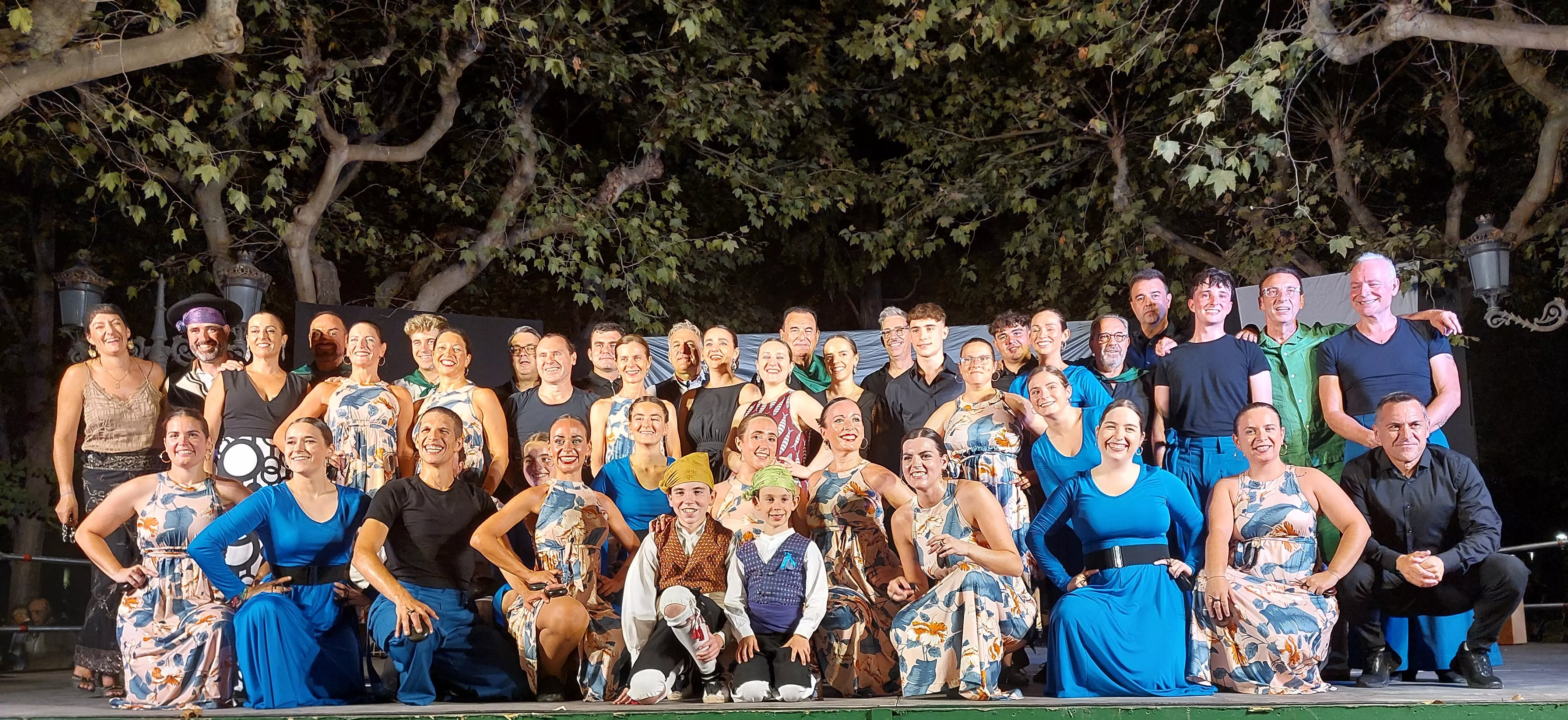 Grupo San Lorenzo en el Parque Miguel Servet Grupo San Lorenzo en el Parque Miguel Servet
